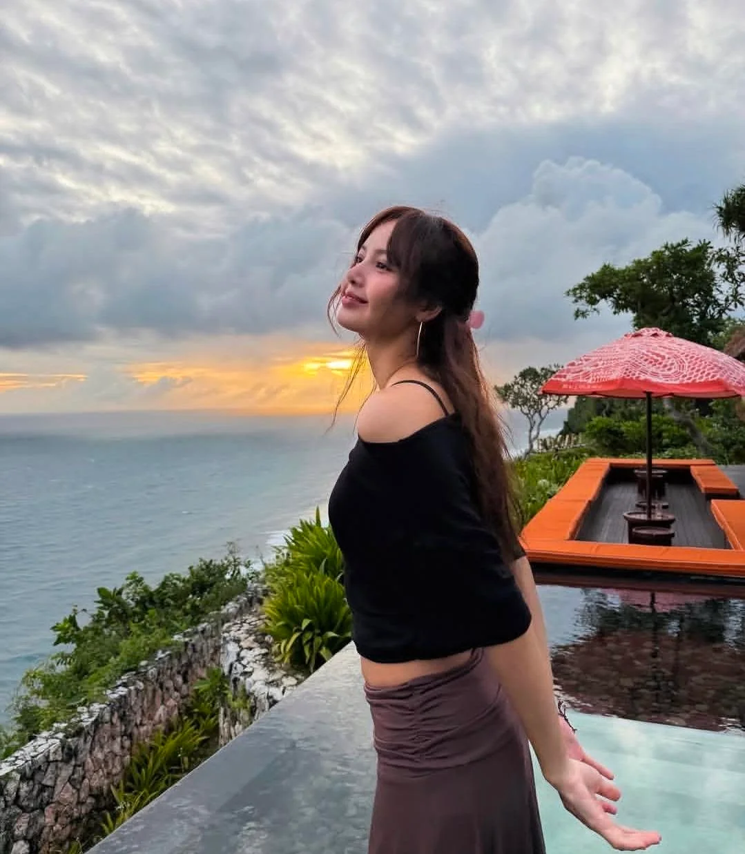 Lisa - Blackpink picture 5 of 7