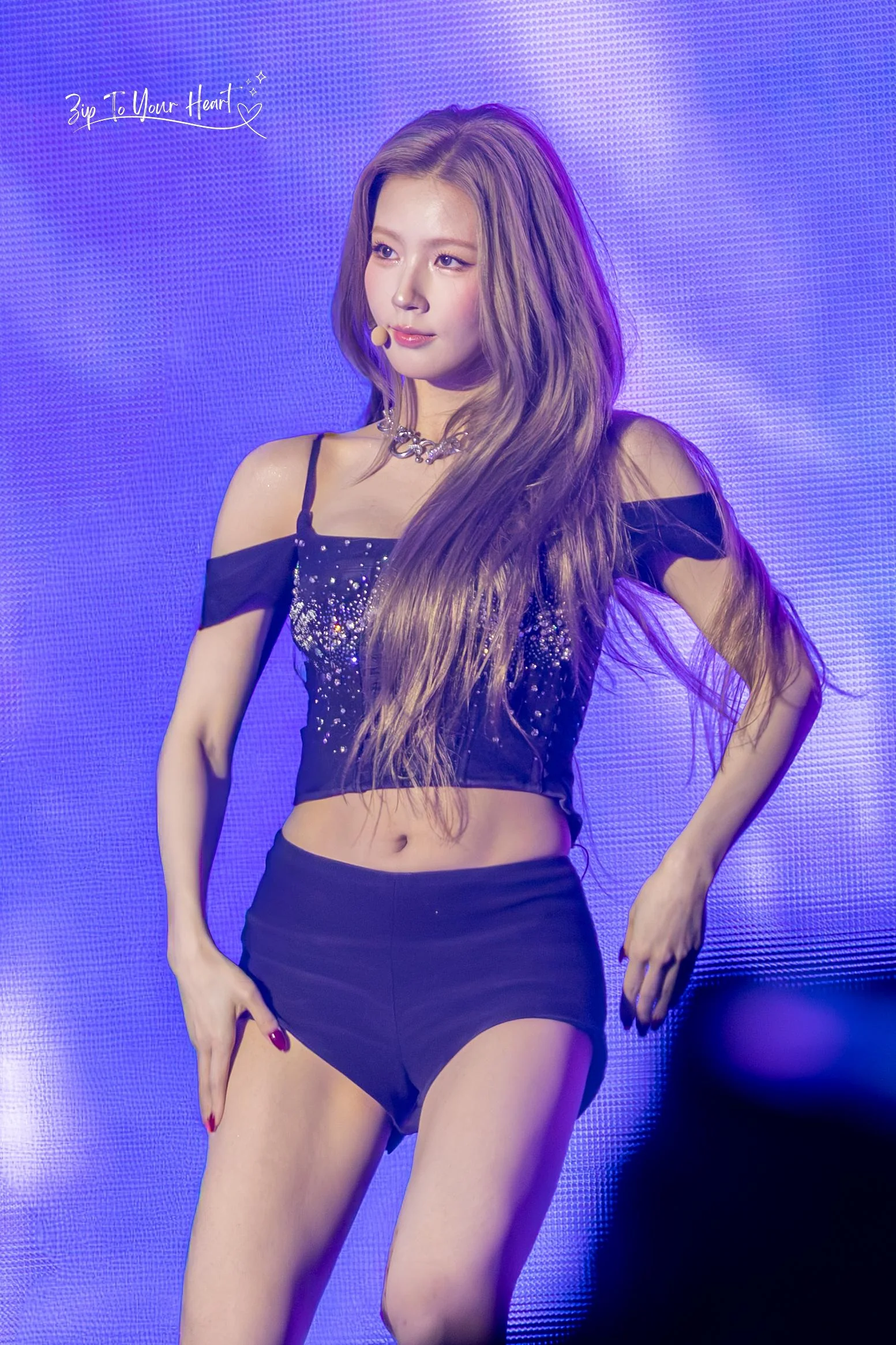 Miyeon picture 1 of 1