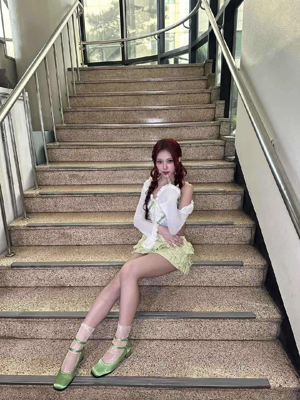 ODD YOUTH Yeeum picture 1 of 4