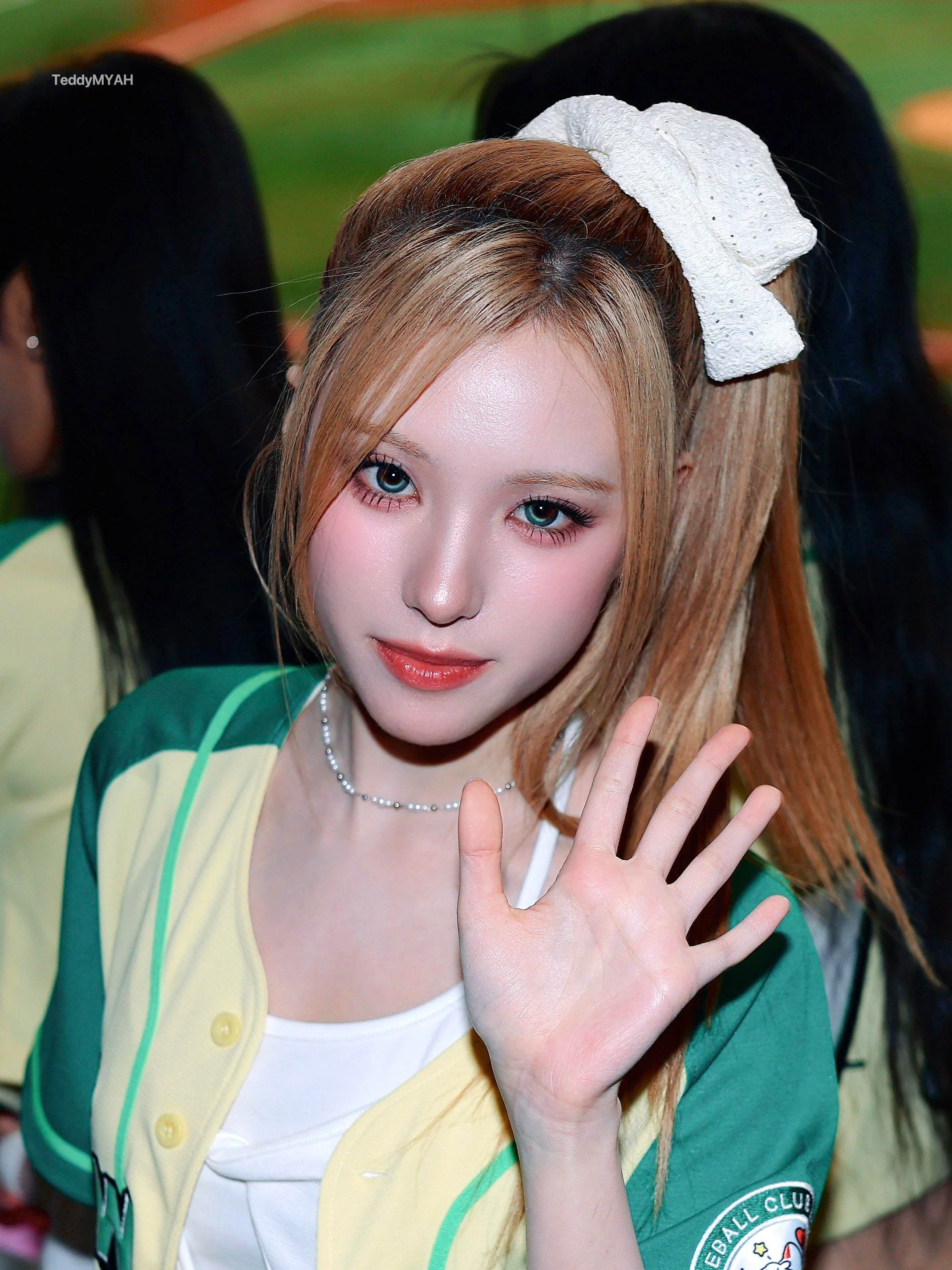 ODD YOUTH - Myah picture 1 of 2