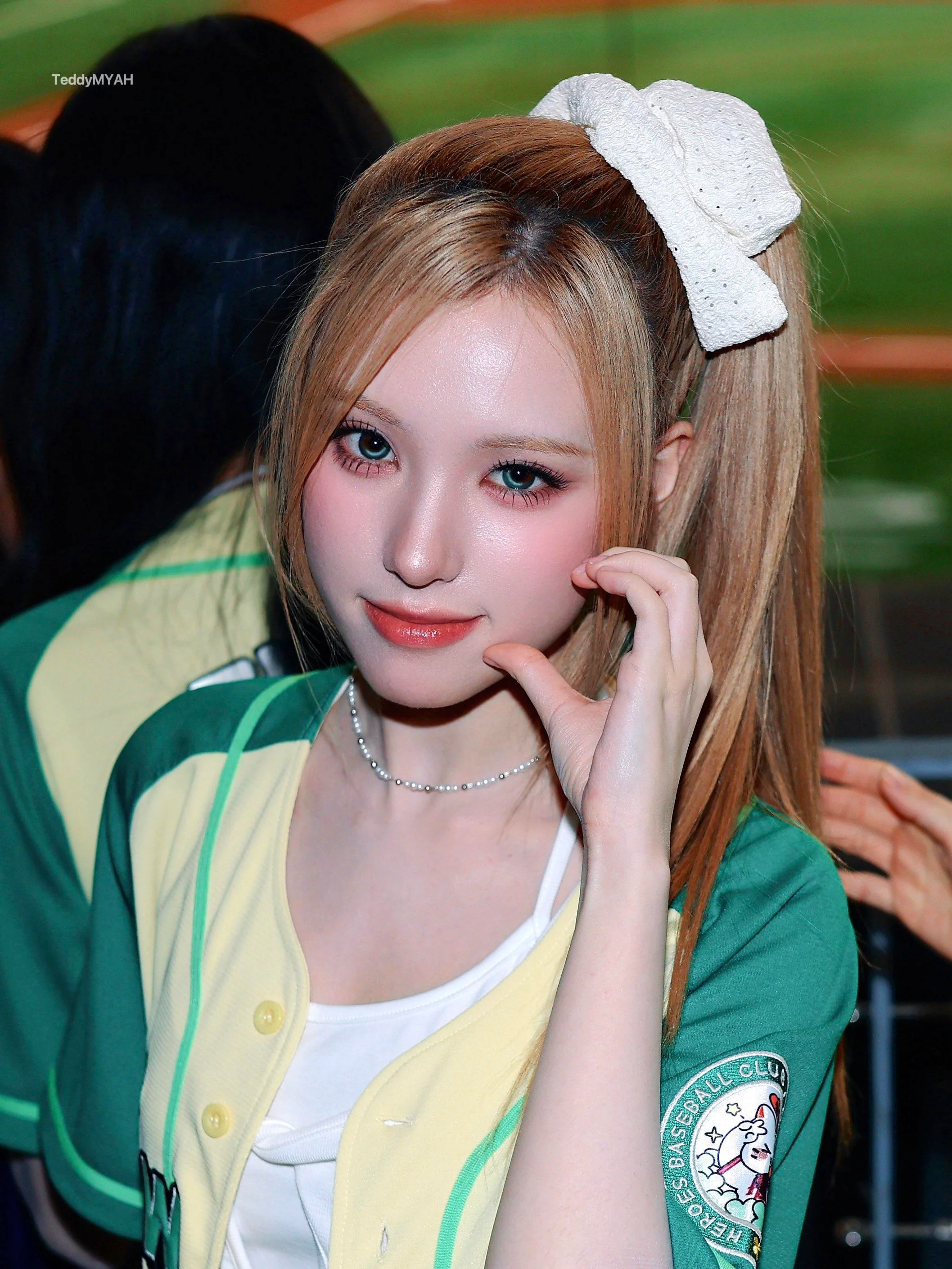 ODD YOUTH - Myah picture 2 of 2