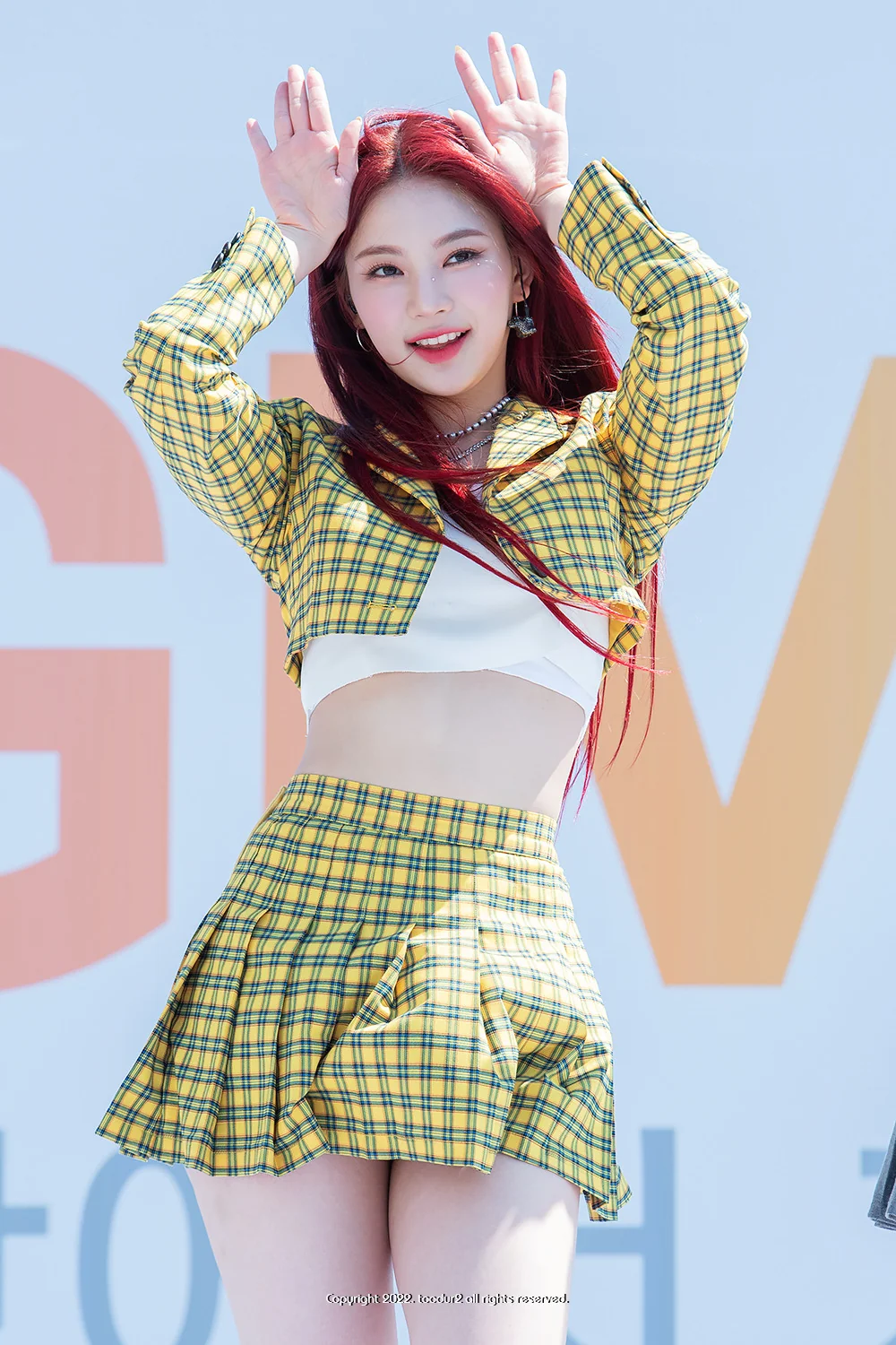 STAYC Isa picture 1 of 3