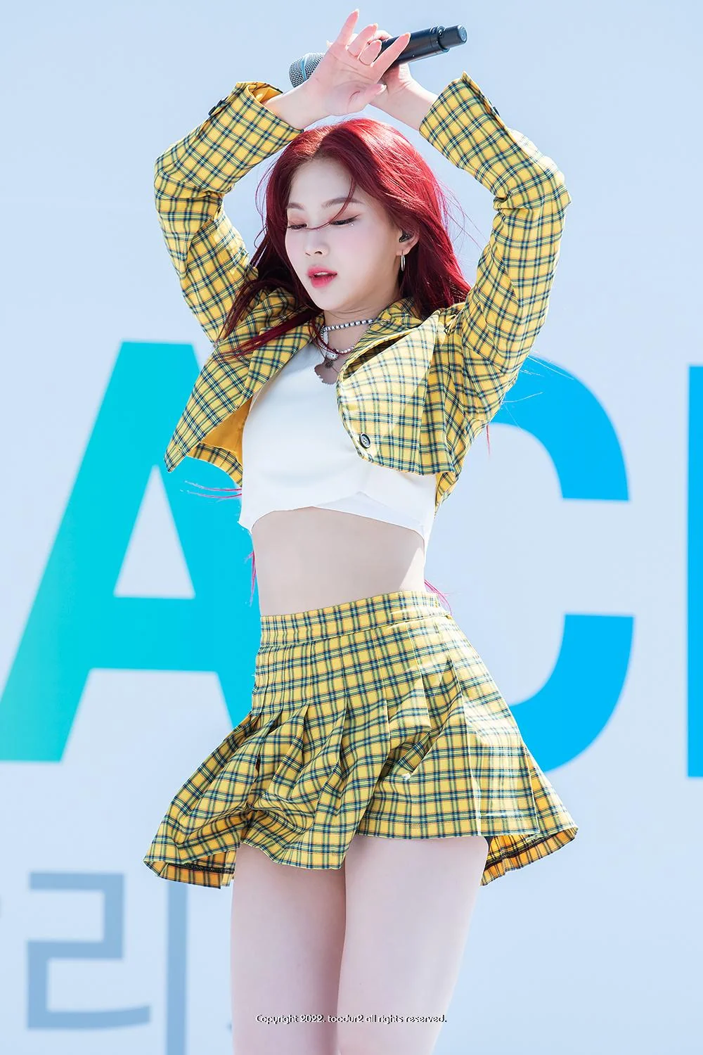 STAYC Isa picture 3 of 3