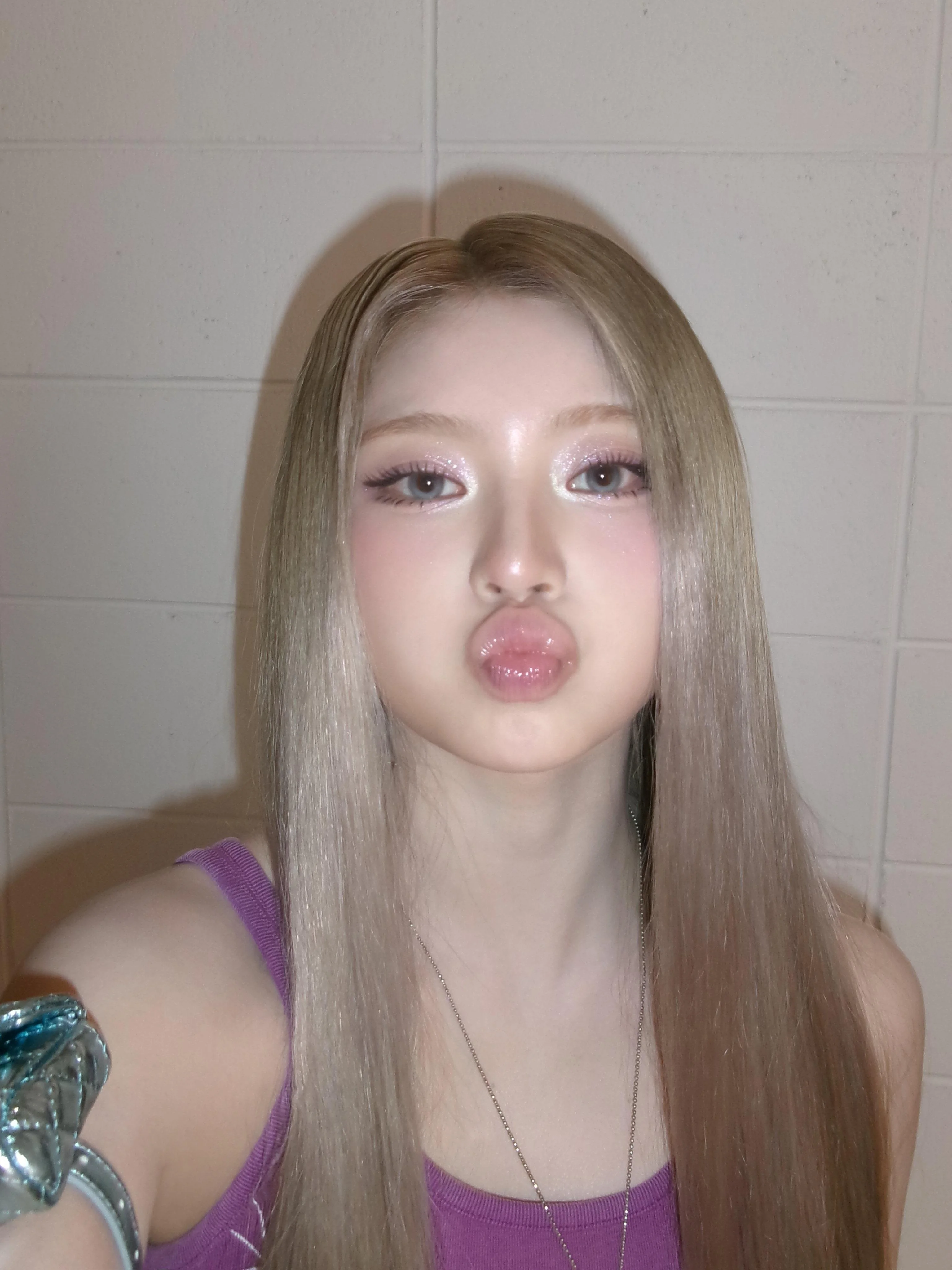 KiiiKiii - Haum picture 4 of 4