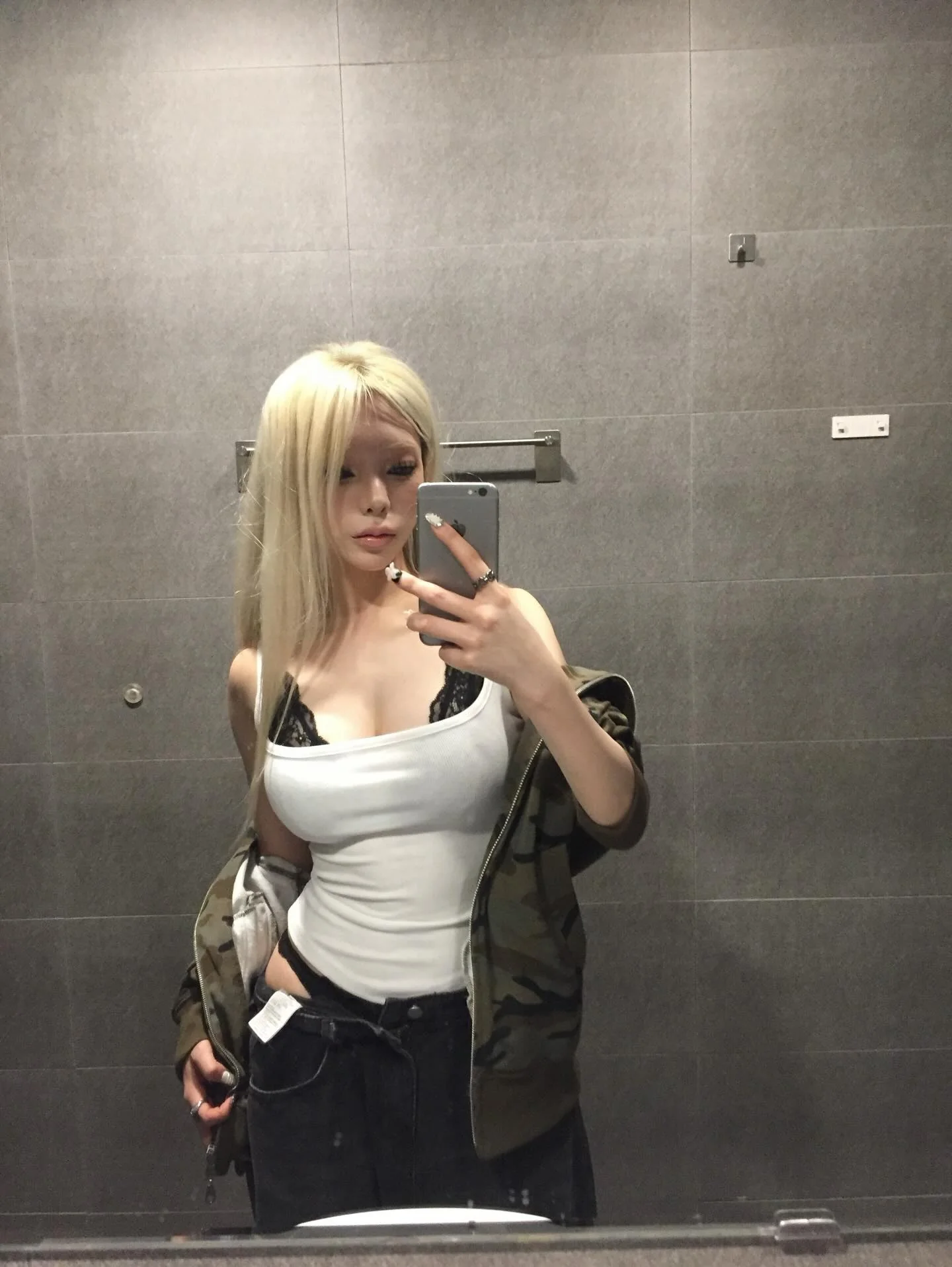 Asian blonde picture 1 of 13