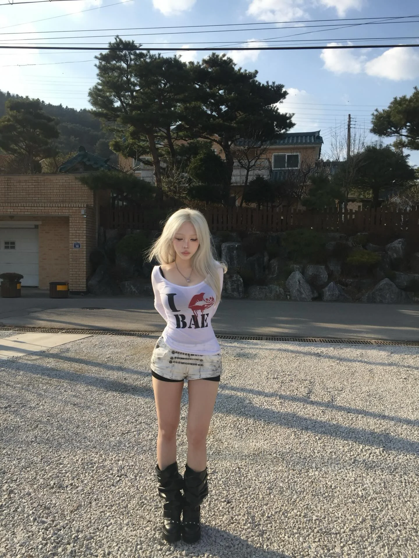 Asian blonde picture 11 of 13