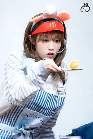 Choi Yena'