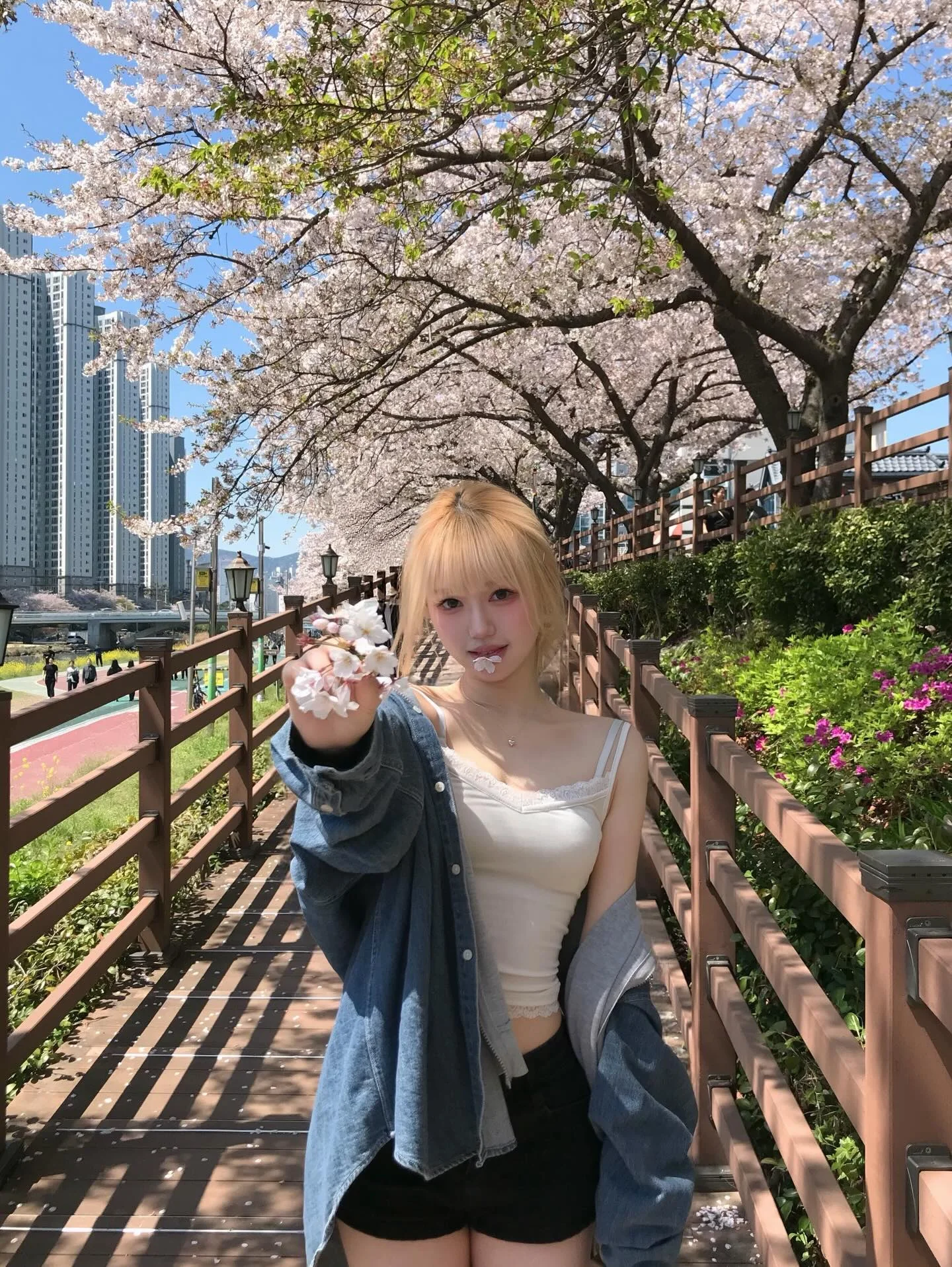 Cute blonde picture 2 of 10