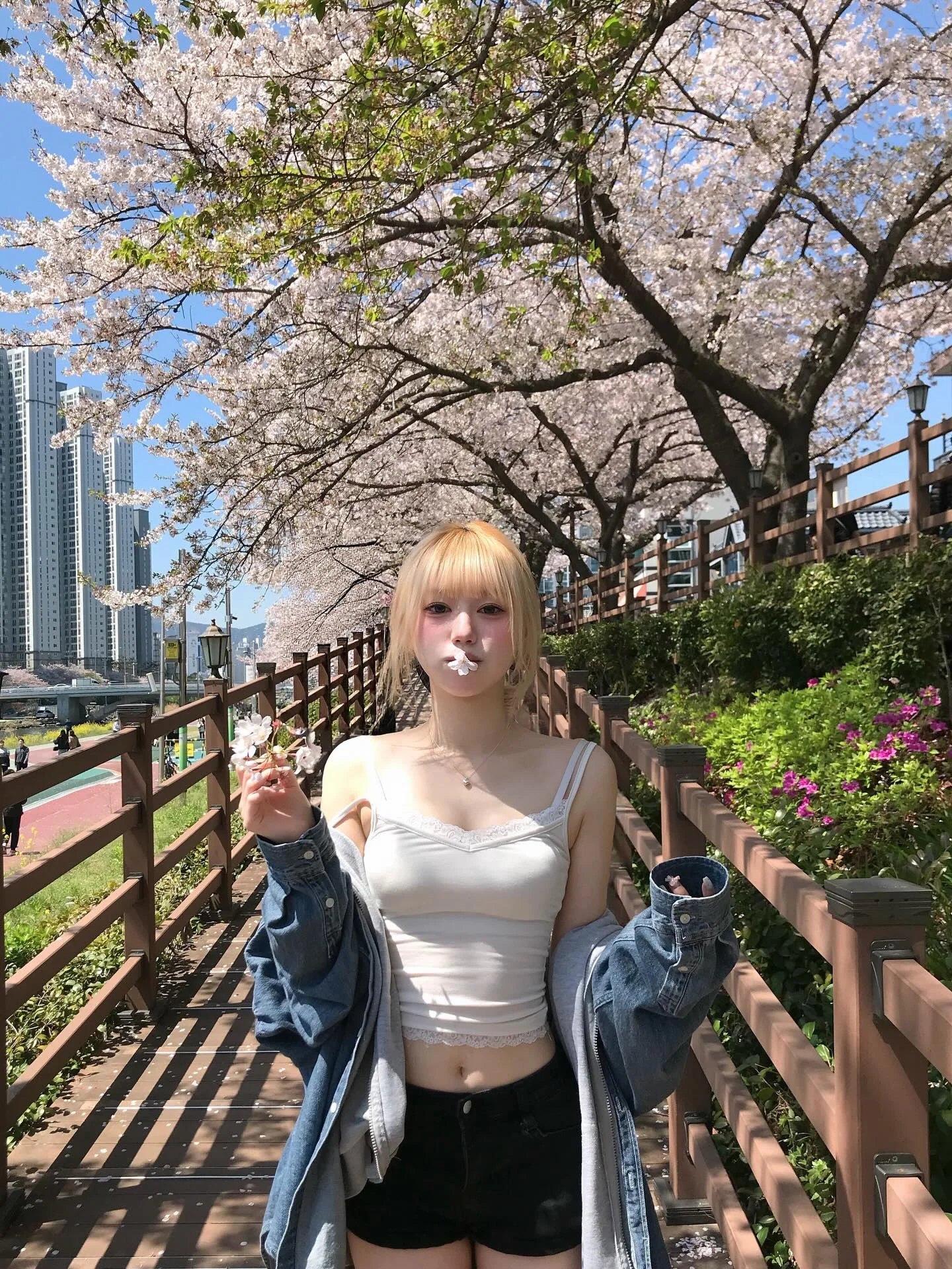 Cute blonde picture 4 of 10