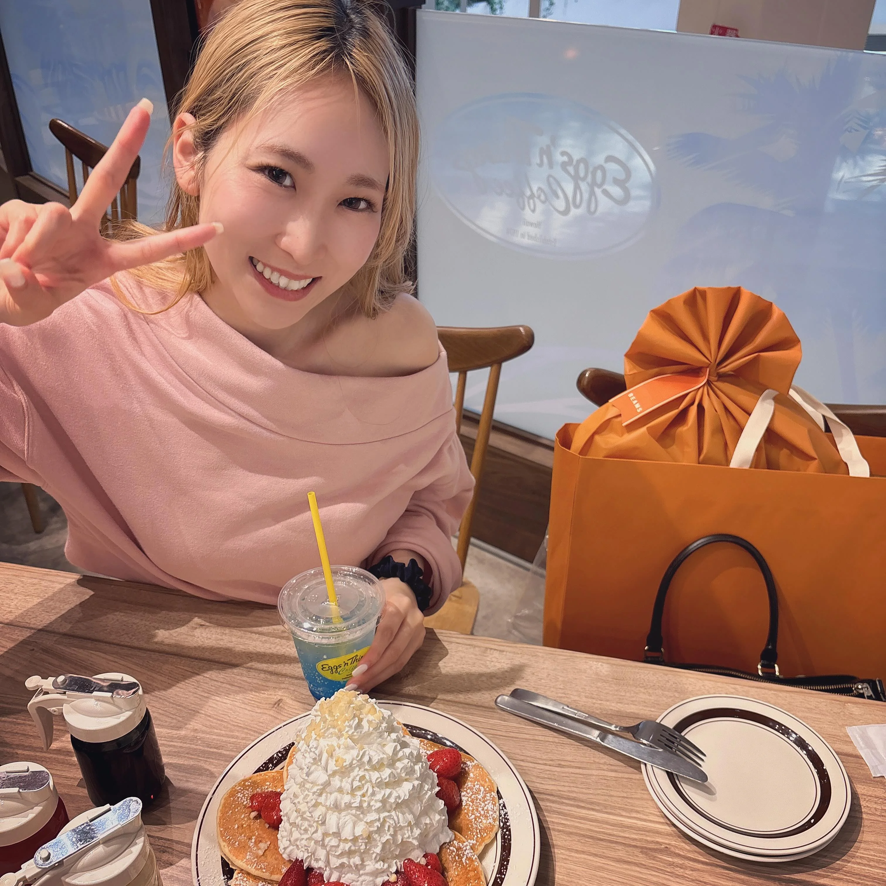 Blonde japanese teacher picture 4 of 6