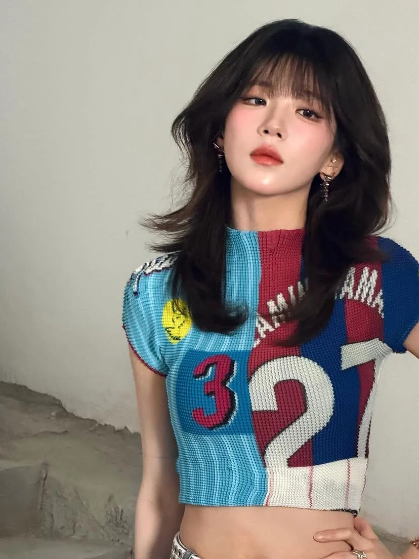 Ex-Gen1es - Qiao Yiyu picture 2 of 6