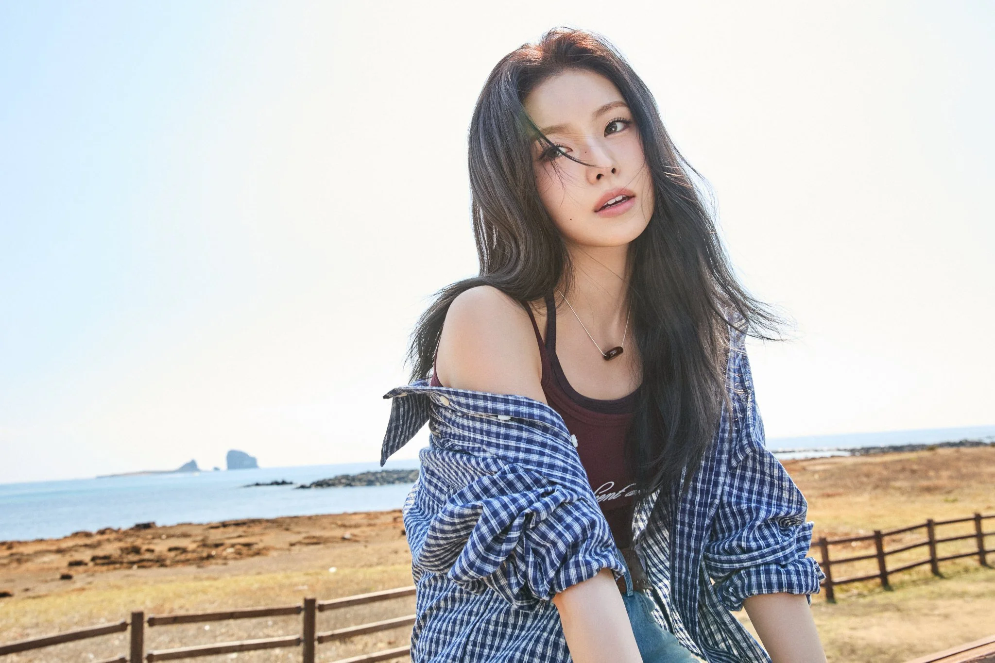 NMIXX Kyujin picture 3 of 3