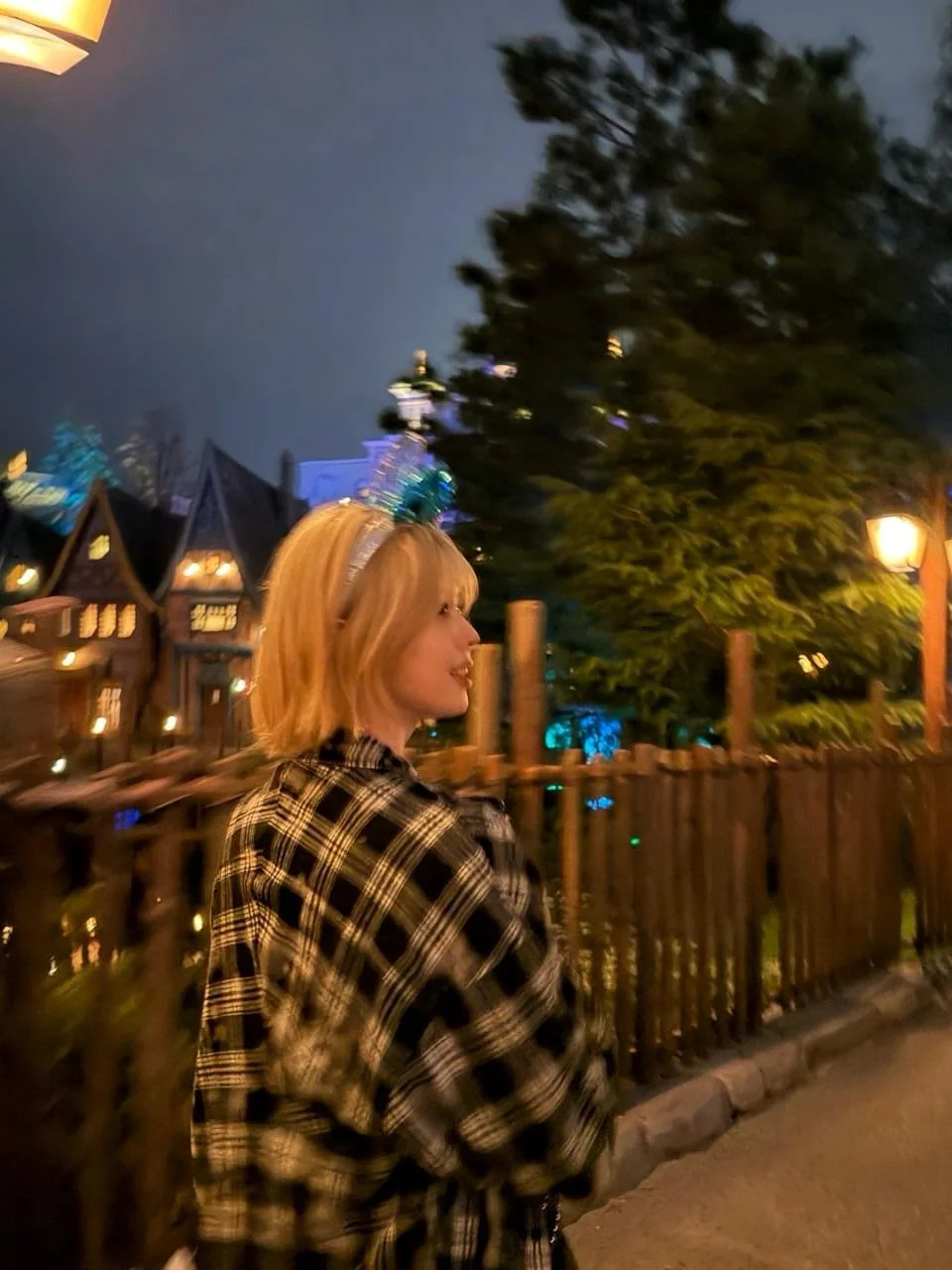 NiziU - Riku picture 5 of 8