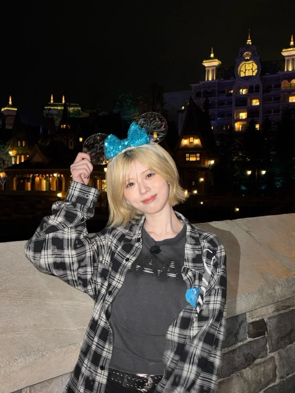 NiziU - Riku picture 8 of 8