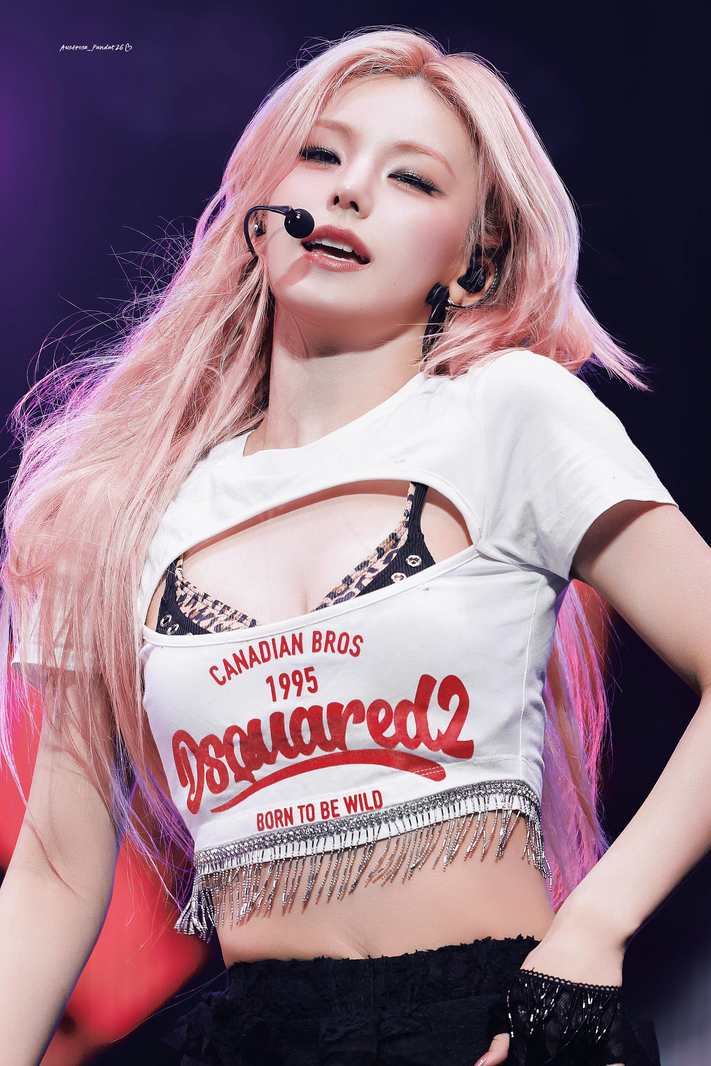 ITZY Yeji picture 3 of 3