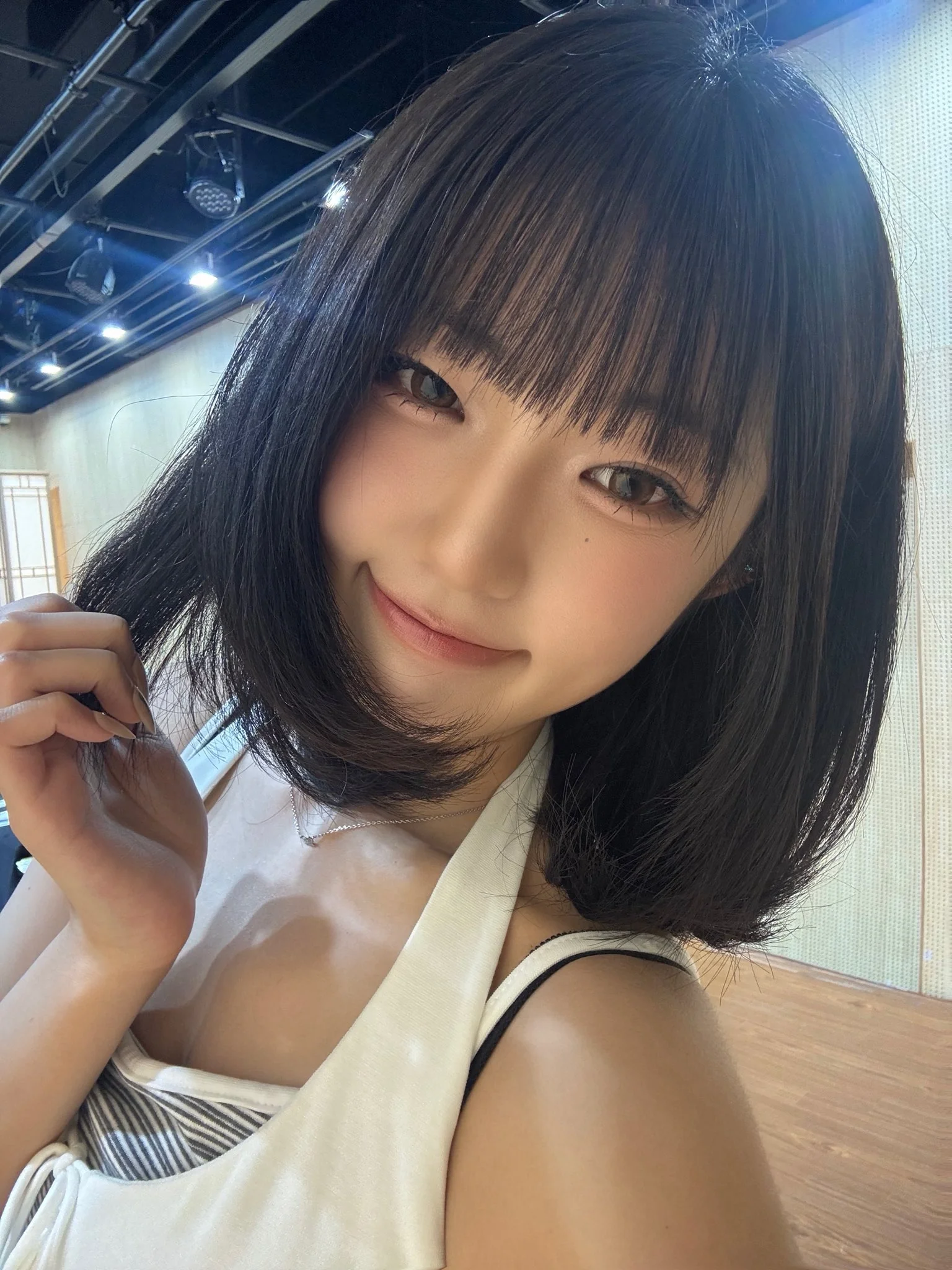 H1-KEY Yel picture 1 of 3