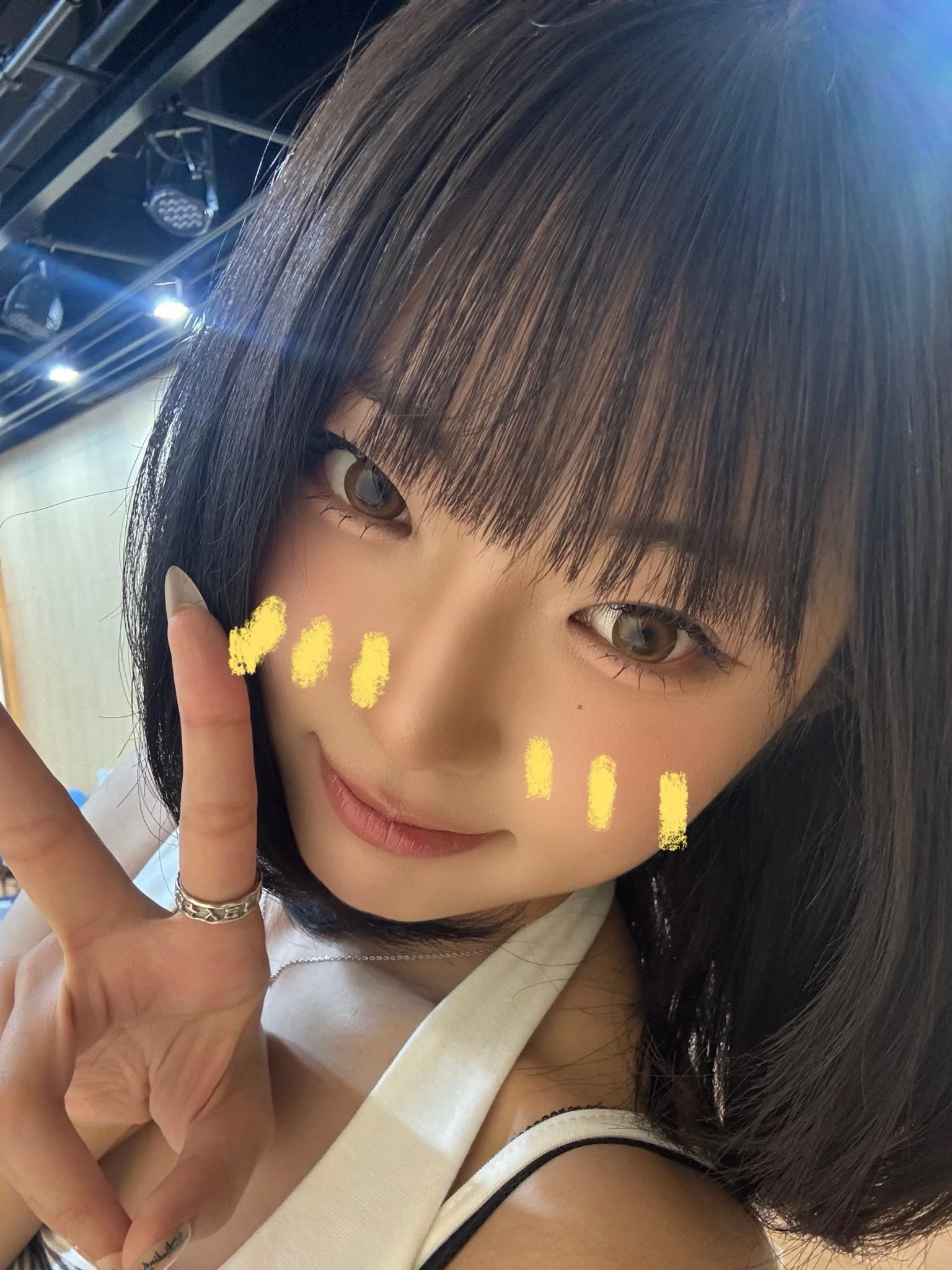 H1-KEY Yel picture 2 of 3