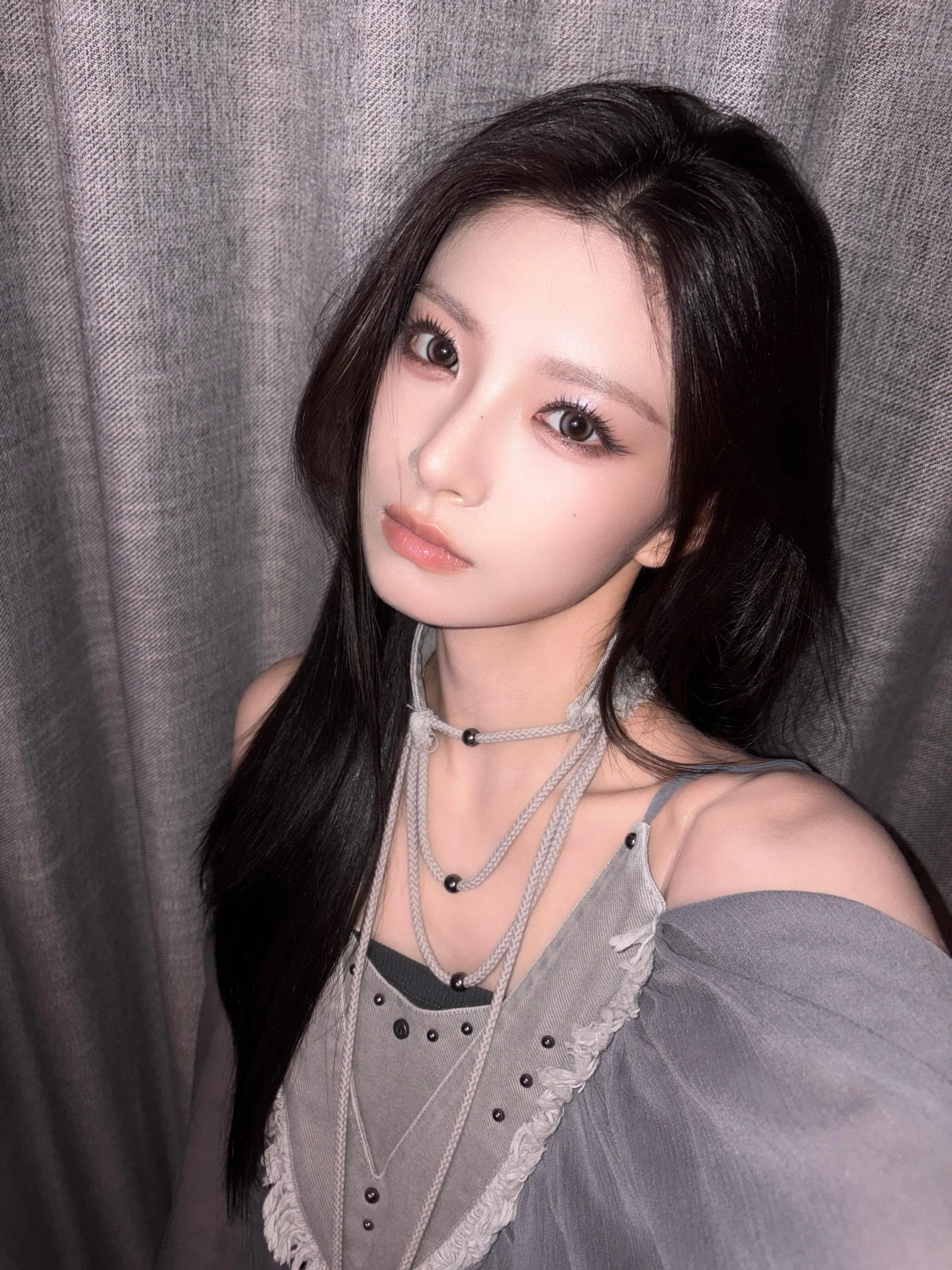 Wang Yiren - (Ex) Everglow picture 3 of 3