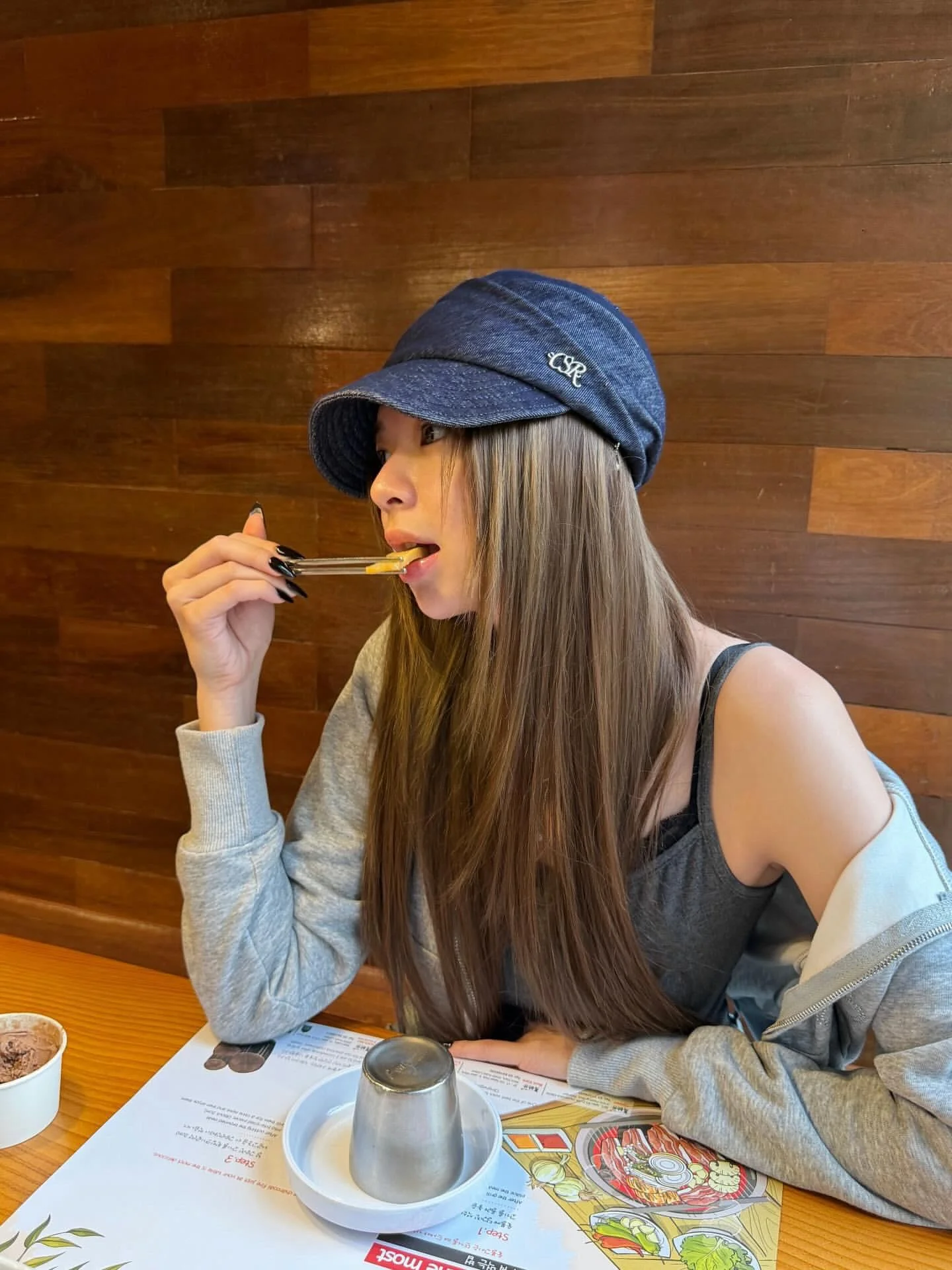 Ex-Gen1es - Elyn picture 6 of 8