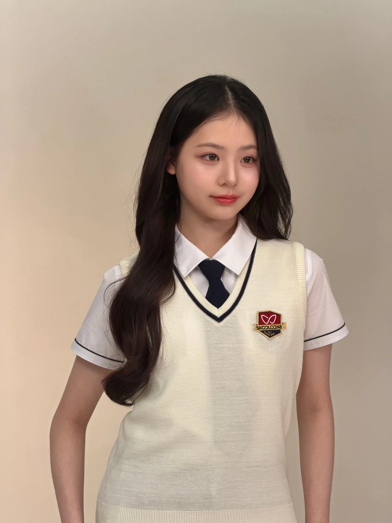 UNIS Seowon picture 3 of 4