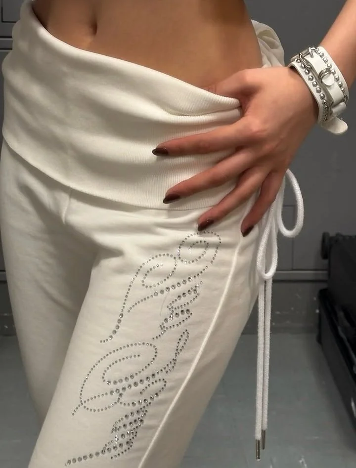 NiziU Nina picture 5 of 9