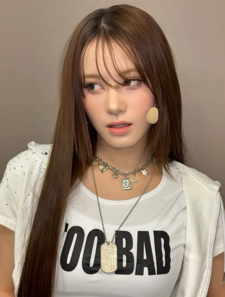 NiziU Nina picture 6 of 9