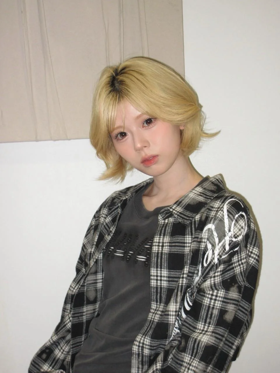 NiziU - Riku picture 3 of 3