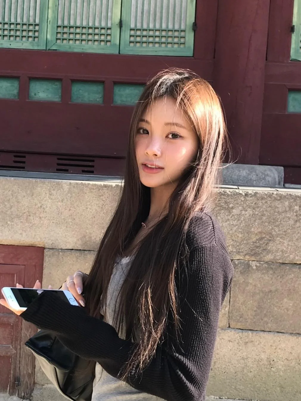 Baby DONT Cry - Yihyun picture 1 of 4