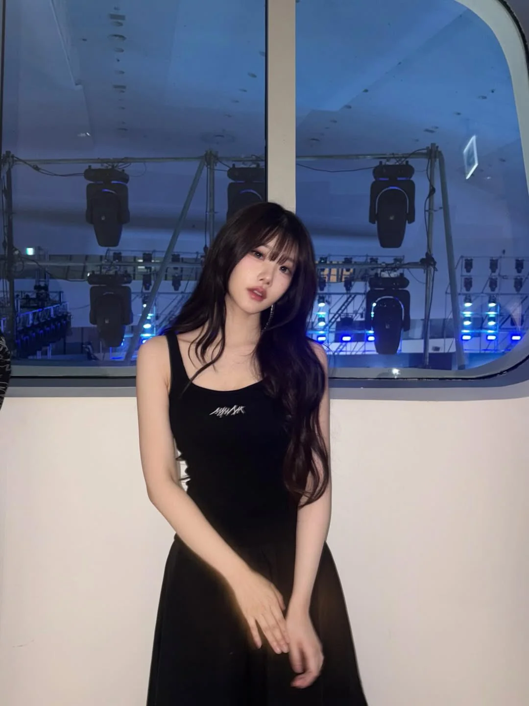 CLASSy Chaewon picture 3 of 4