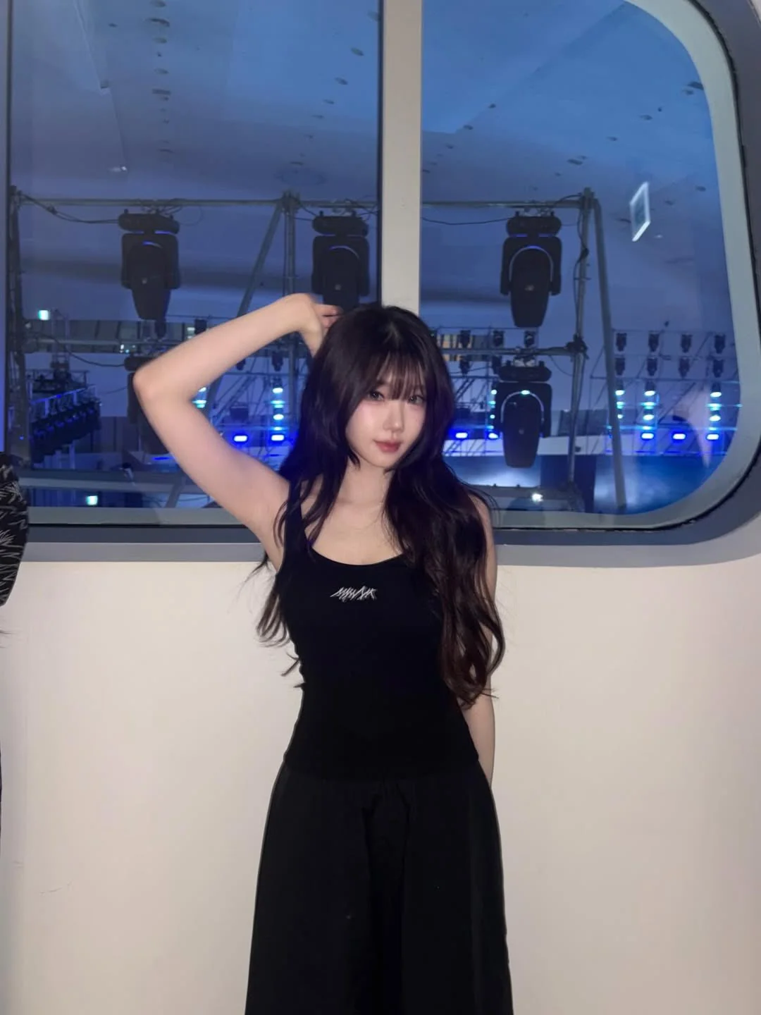 CLASSy Chaewon picture 4 of 4