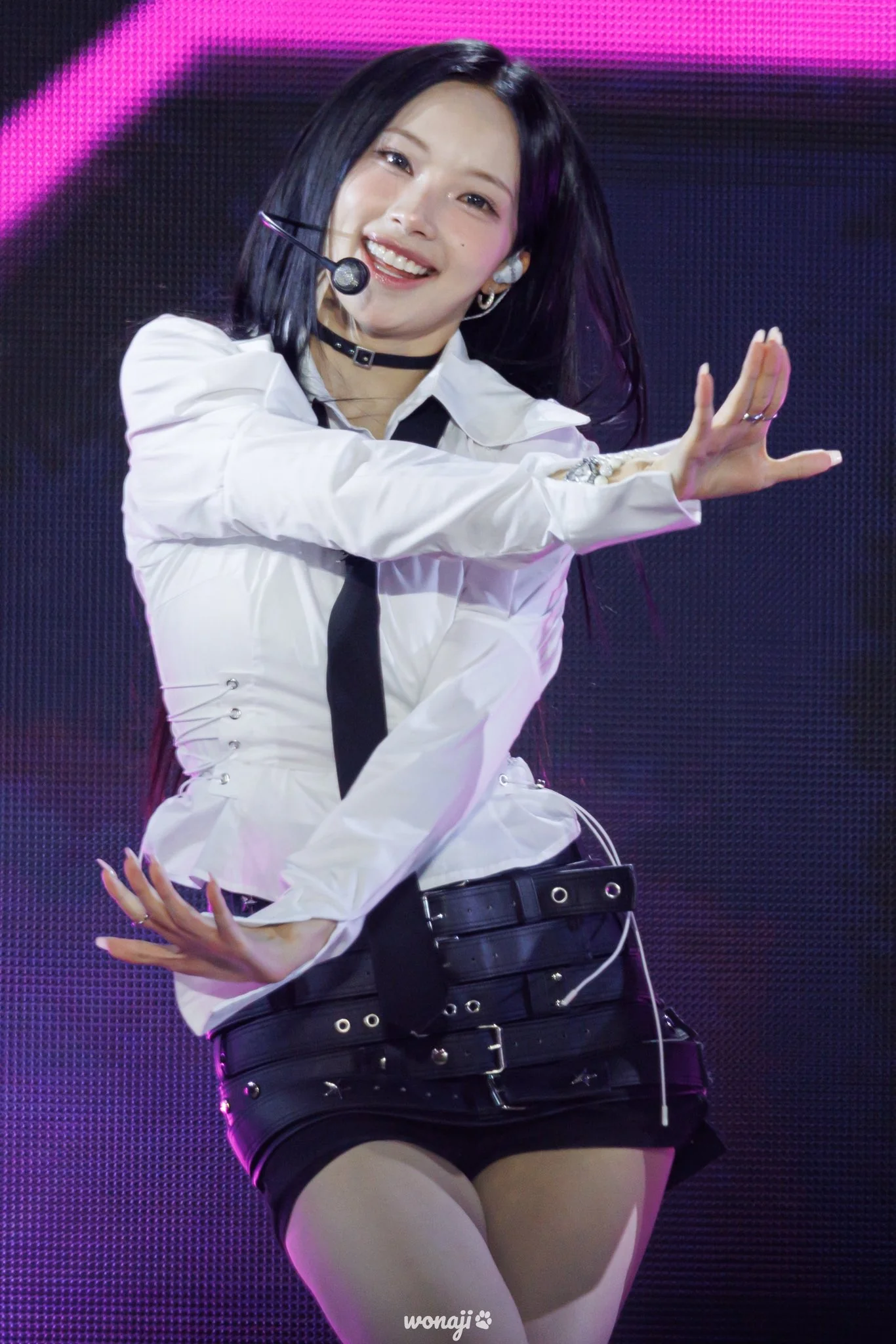 RESCENE Woni picture 2 of 11