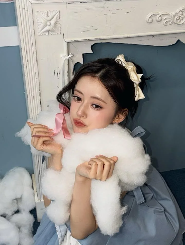 NiziU Rima picture 1 of 1