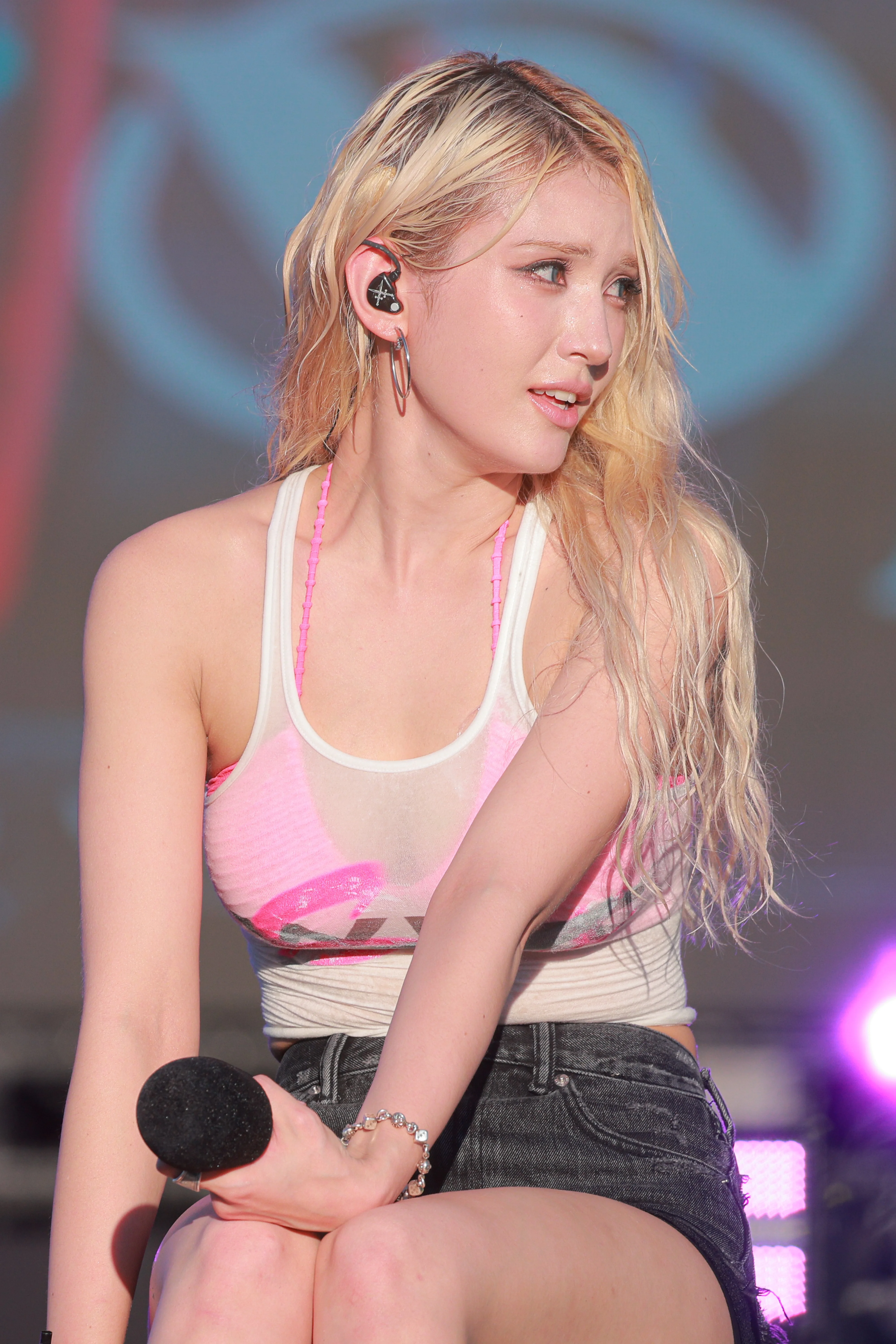 Somi picture 1 of 3
