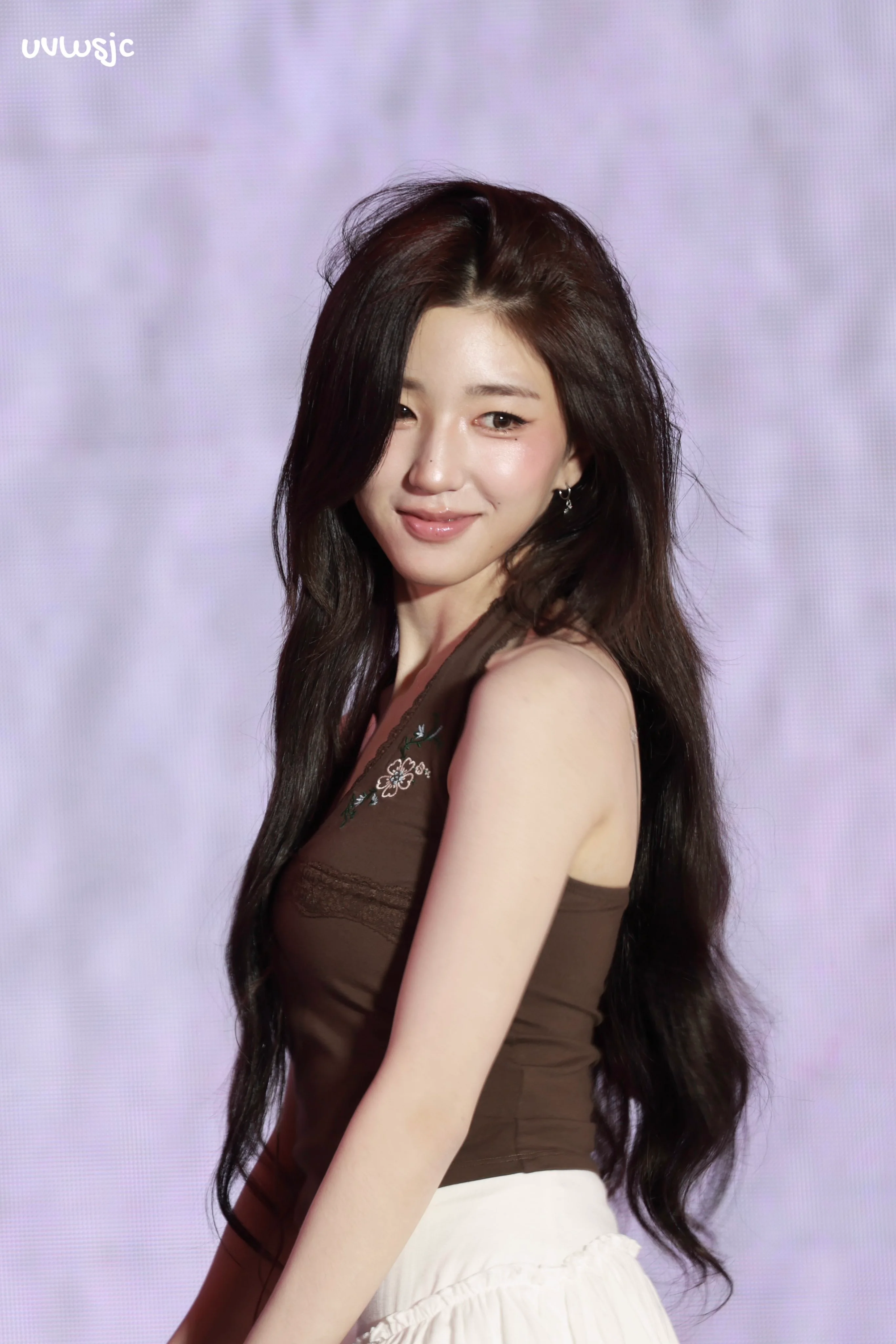 tripleS Sohyun picture 1 of 3