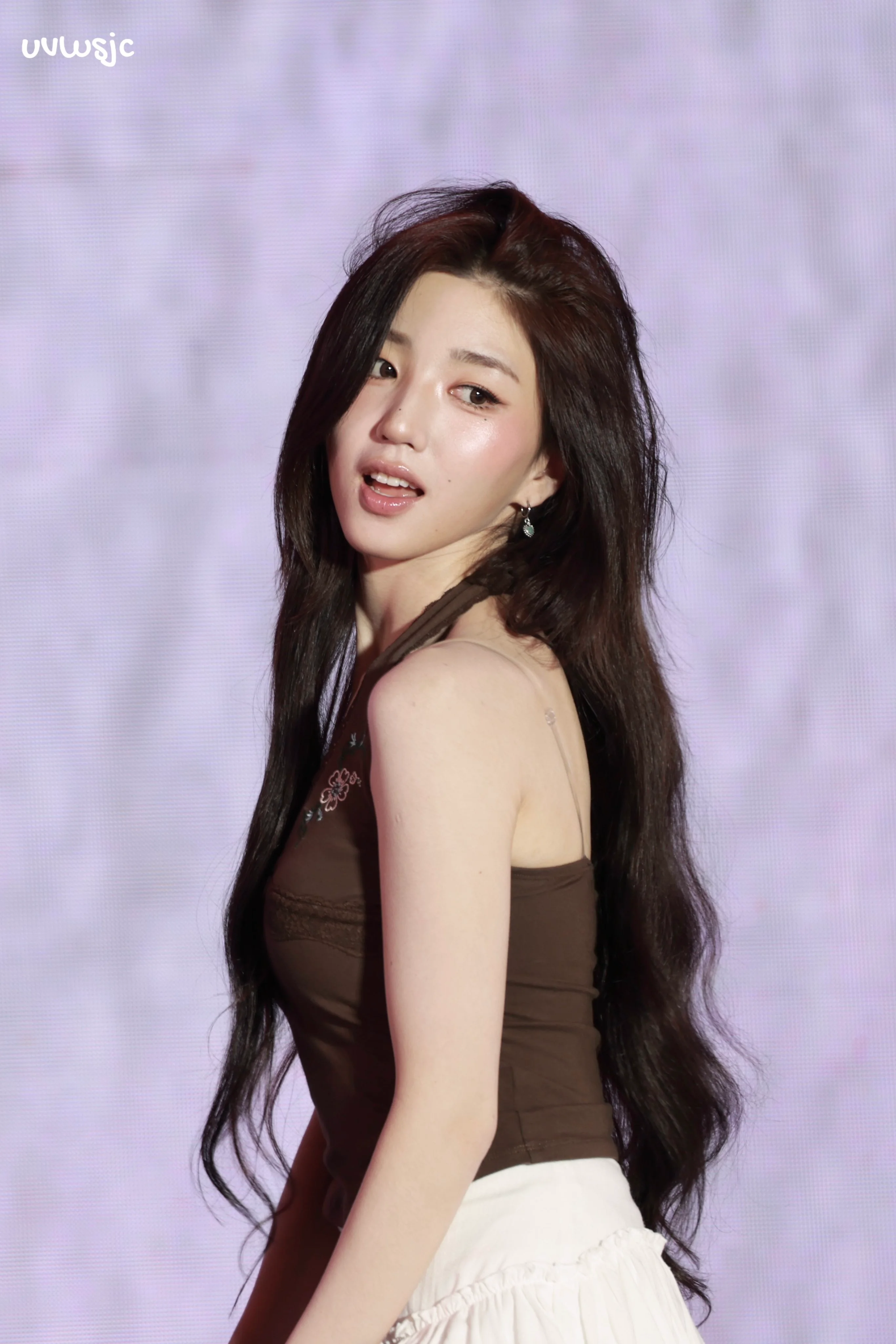 tripleS Sohyun picture 2 of 3