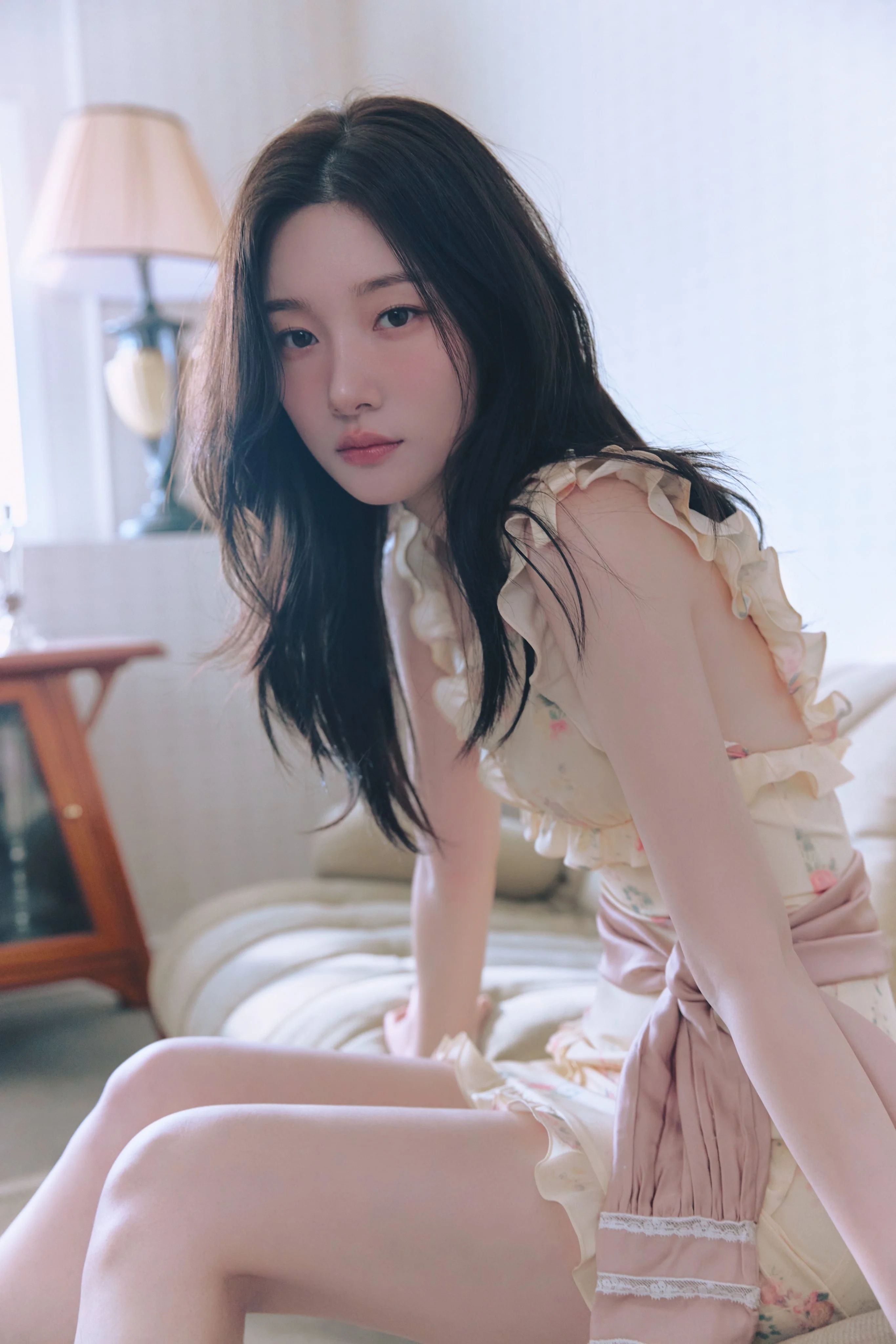 IOI Chaeyeon picture 1 of 3