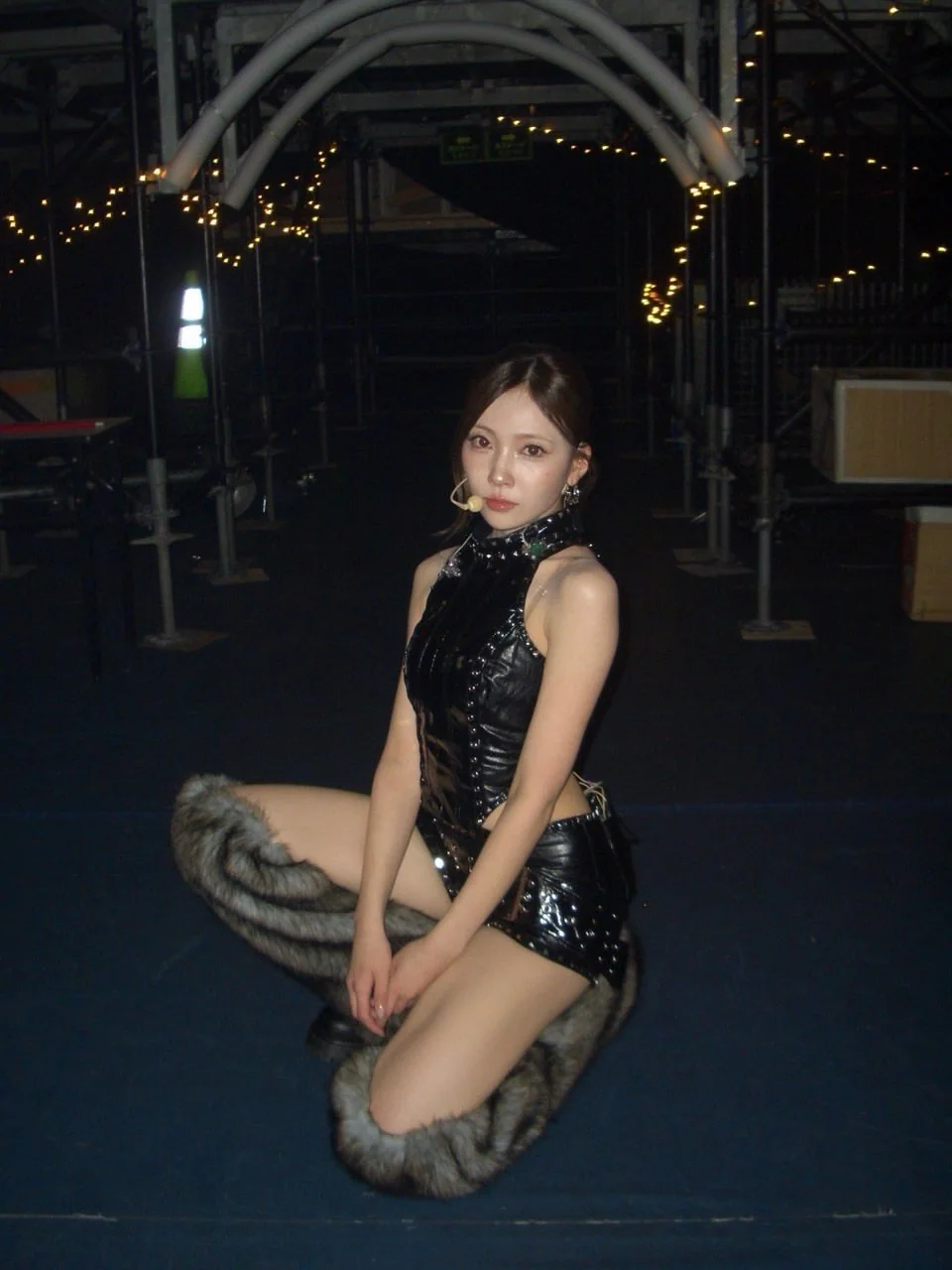 NiziU Mayuka picture 4 of 8