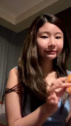 big nom🤭'