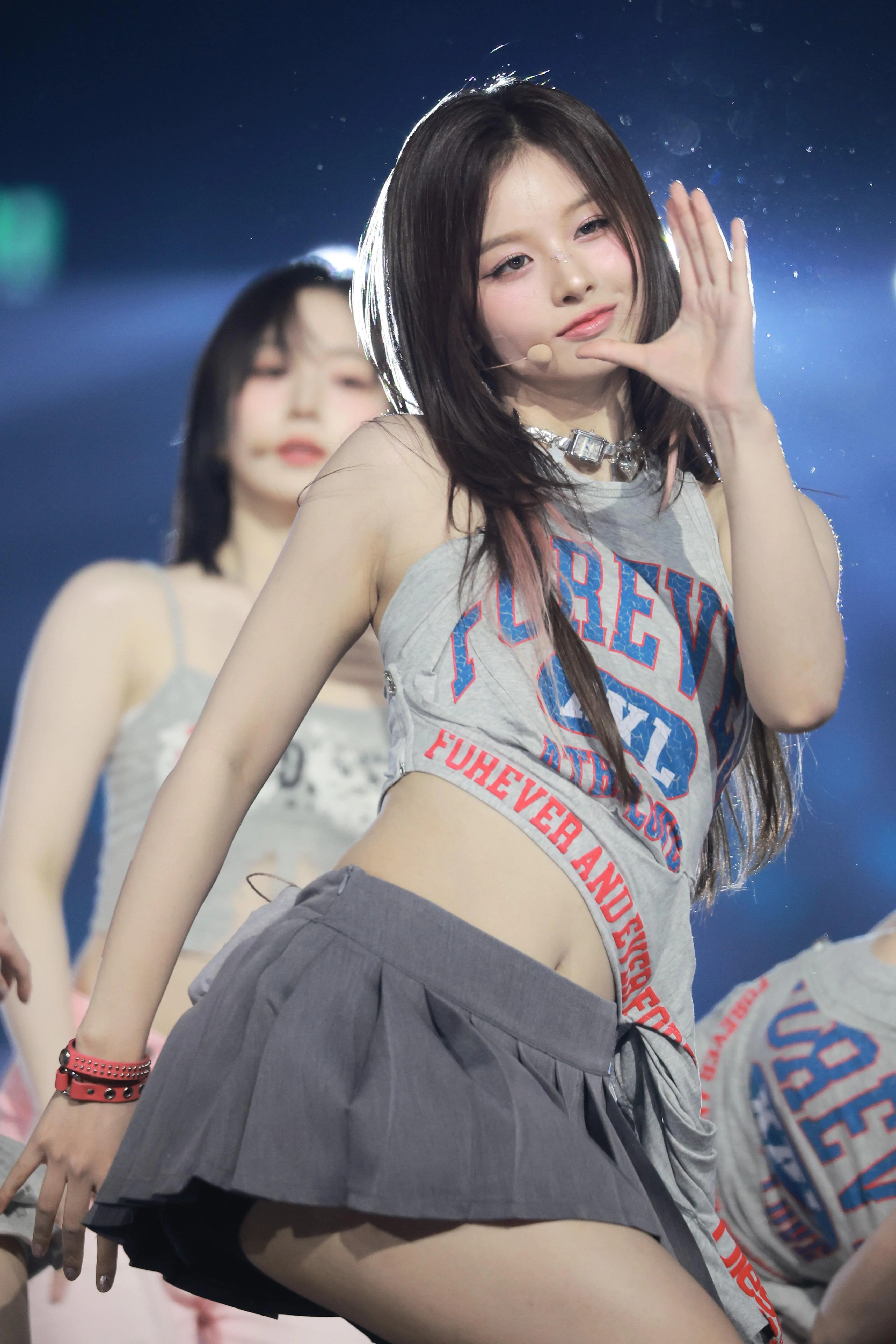 NMIXX Sullyoon picture 1 of 1