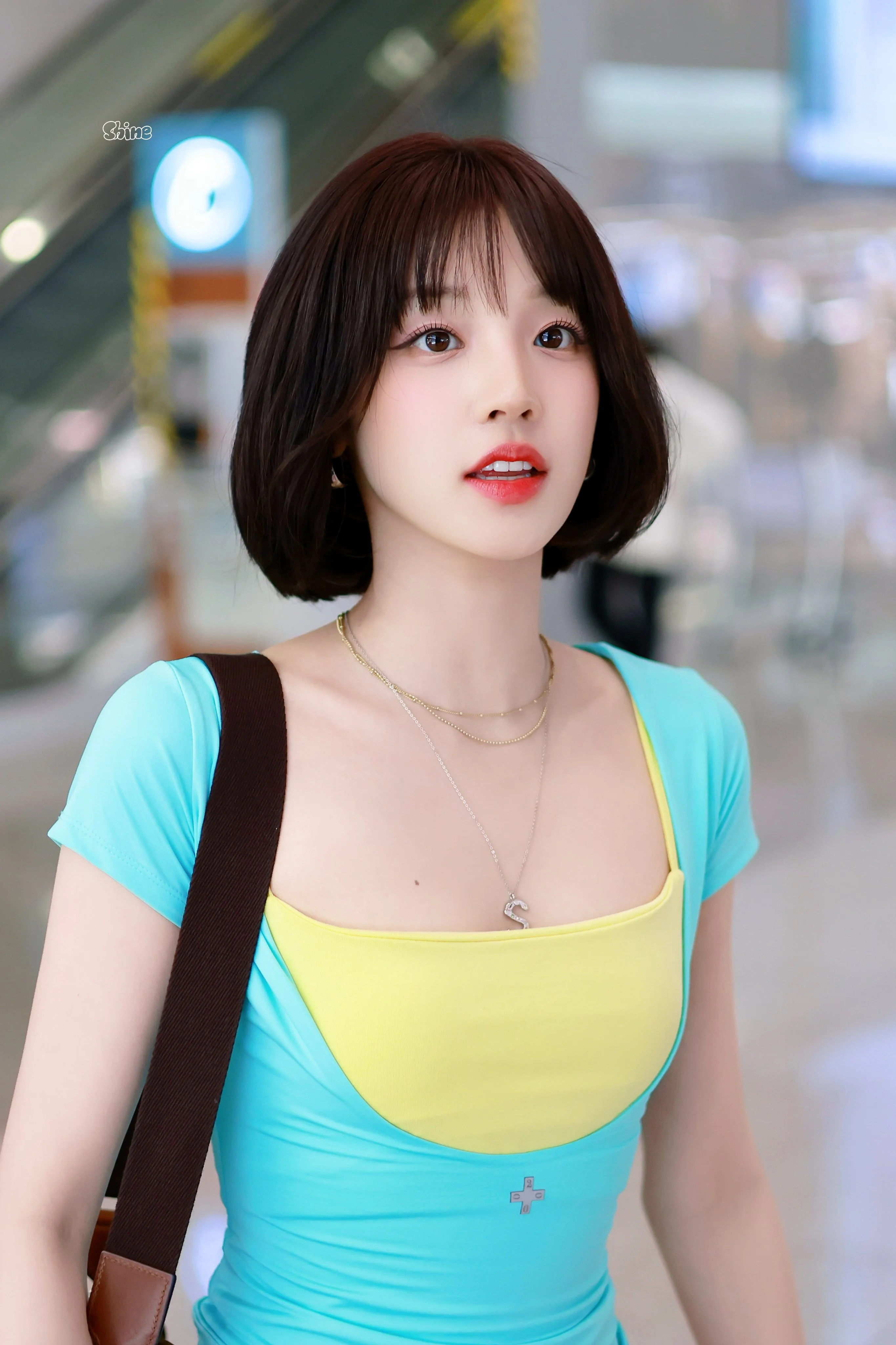 Yuqi picture 2 of 3