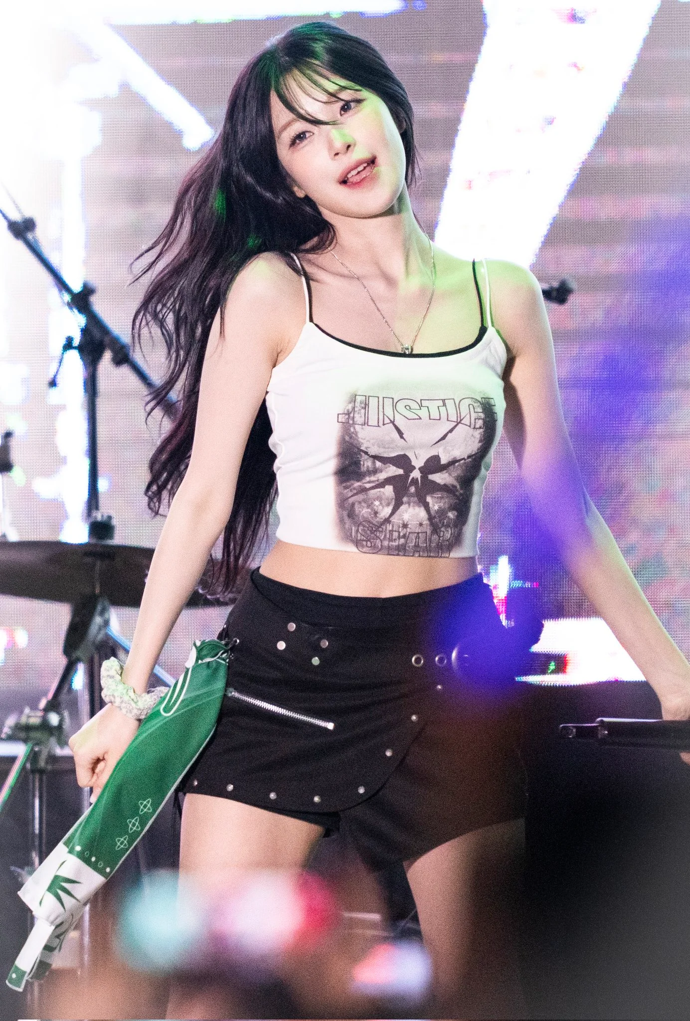 fromis_9 Jiheon picture 2 of 2
