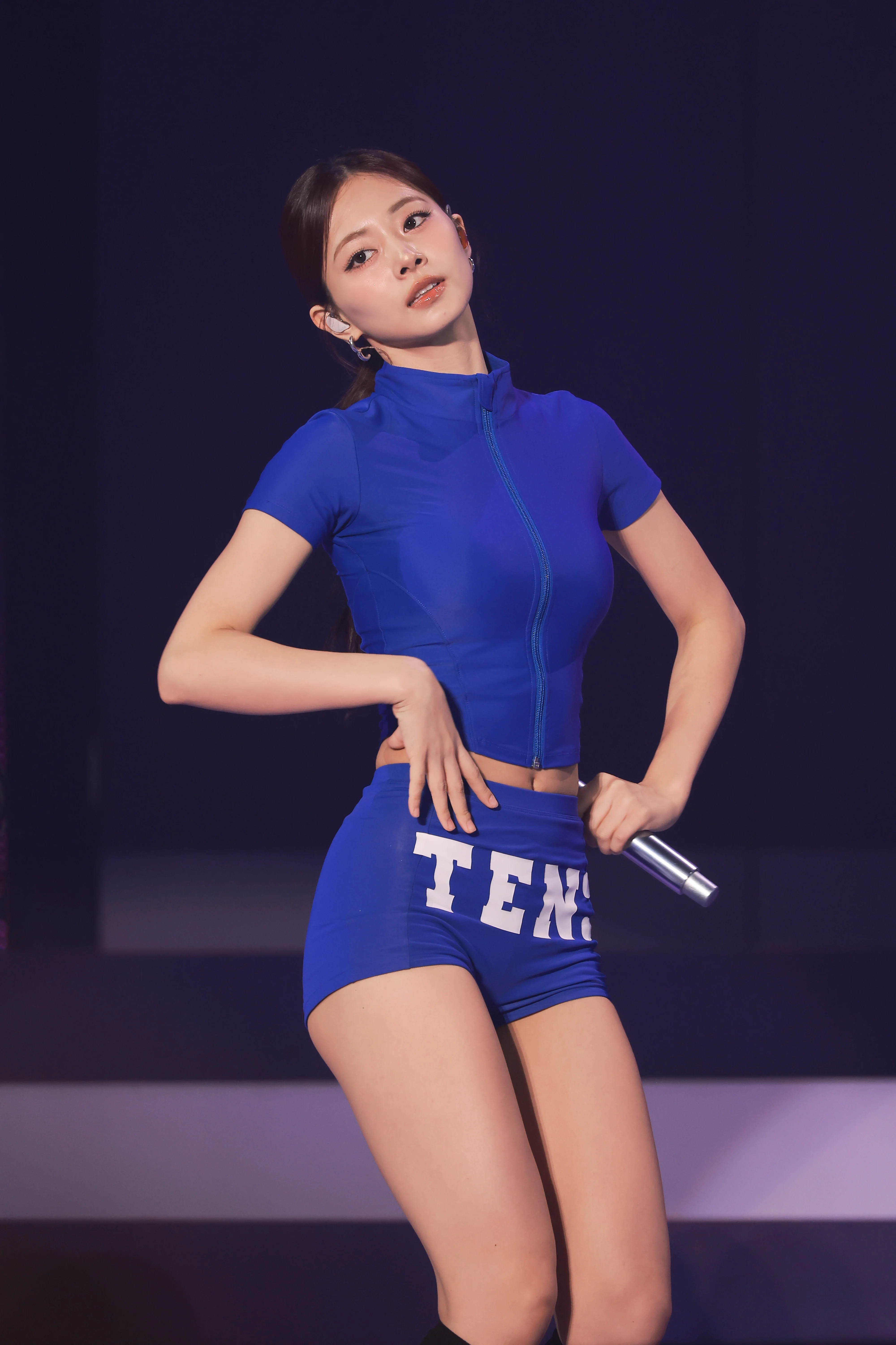 TWICE Tzuyu picture 3 of 3