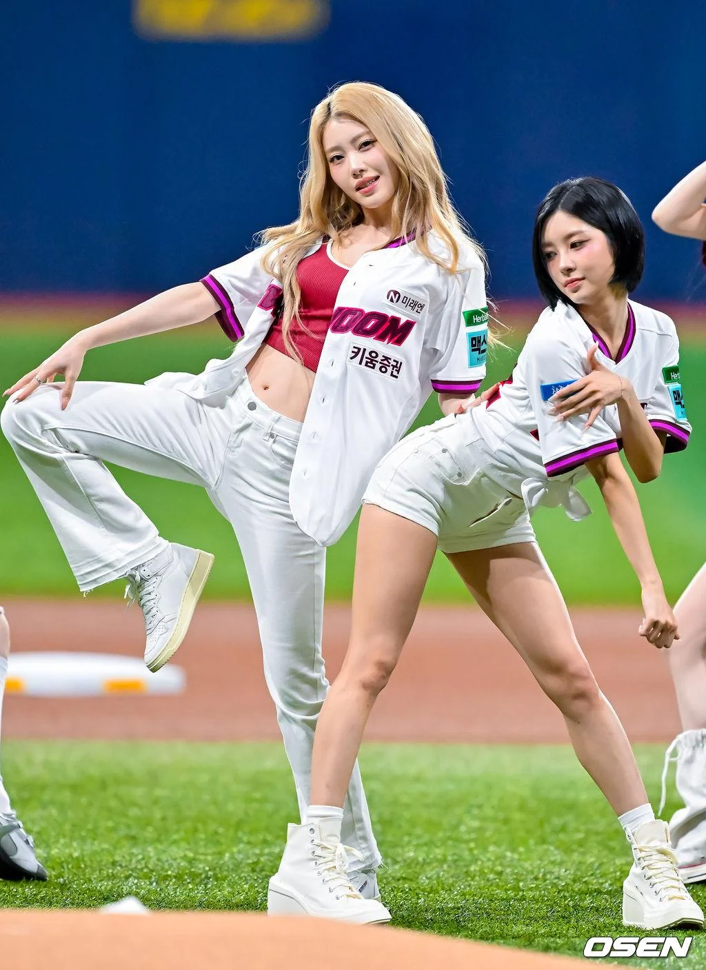 Kep1er Xiaoting Dayeon picture 1 of 1