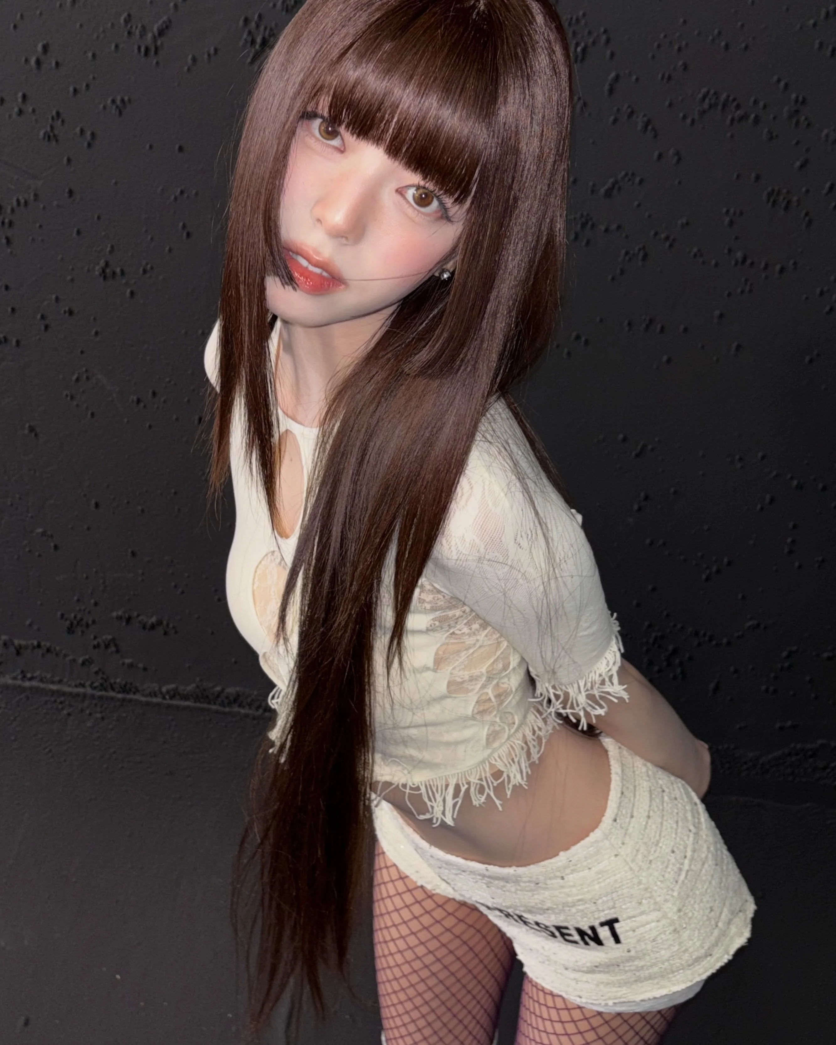 ITZY Yuna picture 1 of 4