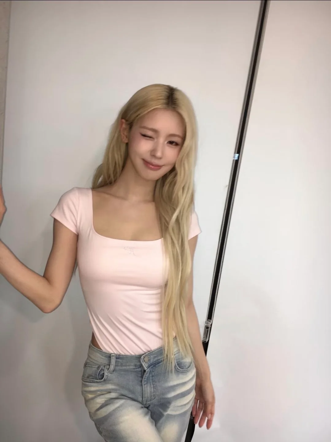 Miyeon picture 5 of 9