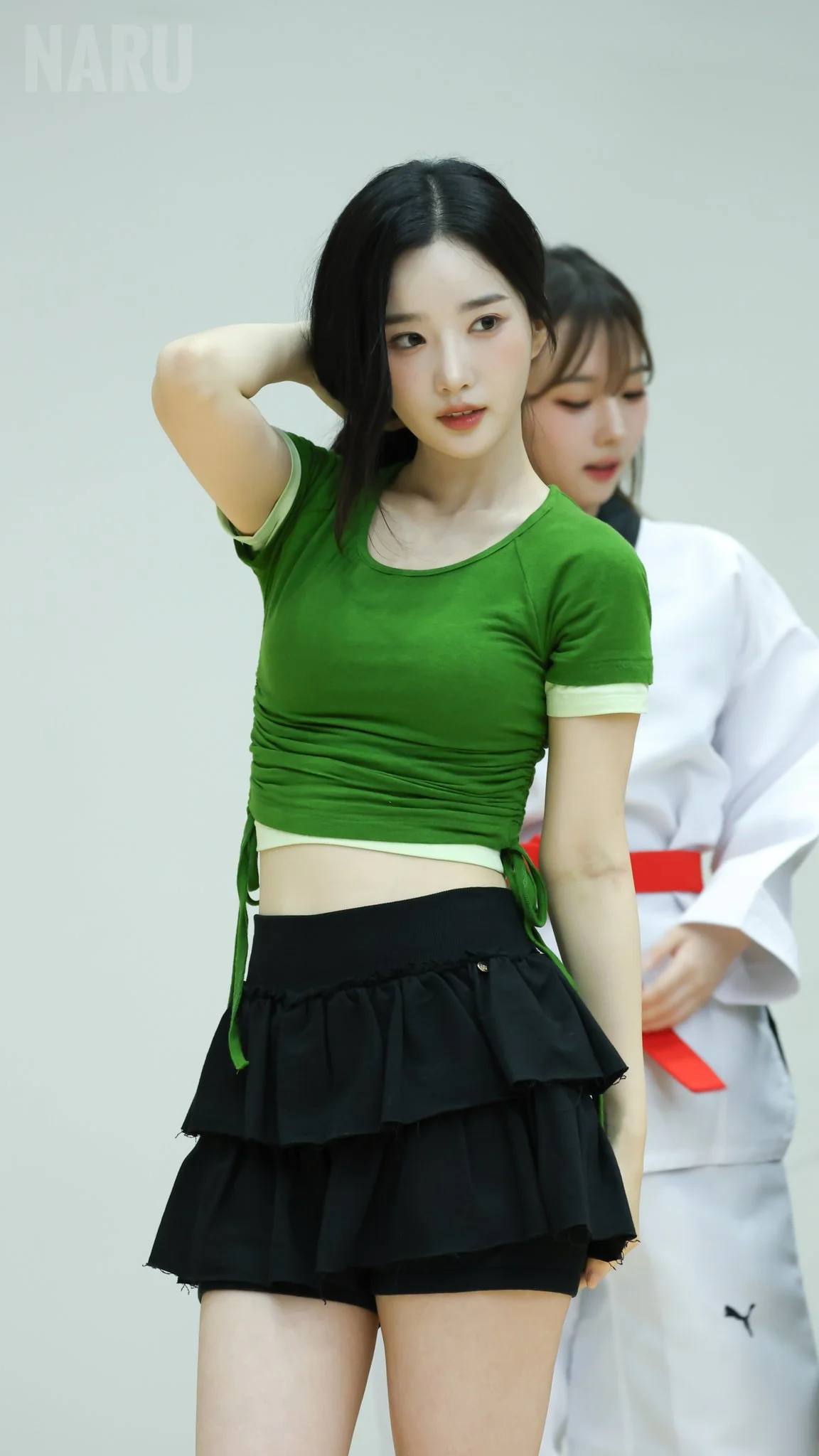 tripleS Yooyeon picture 2 of 2