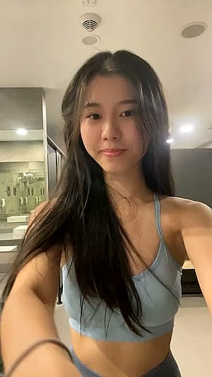 Fit Japanese teen'