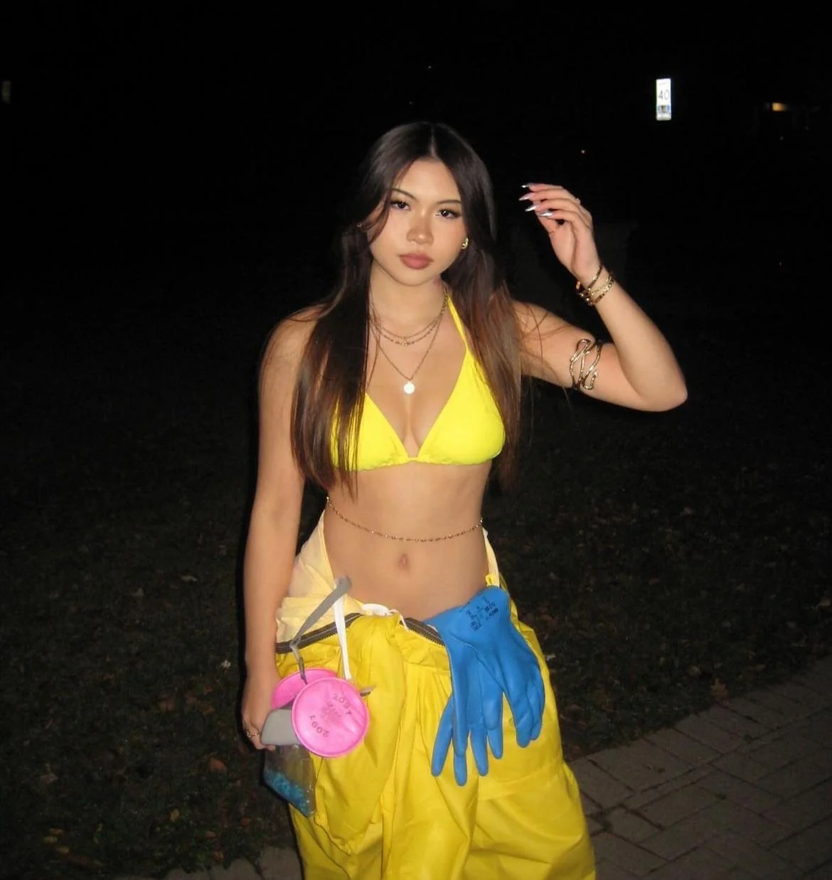 Smash or pass in her Halloween outfit? picture 1 of 3